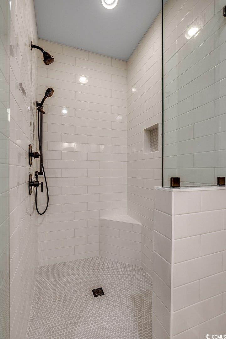 204 Shady Pines Ct. Property Photo 32