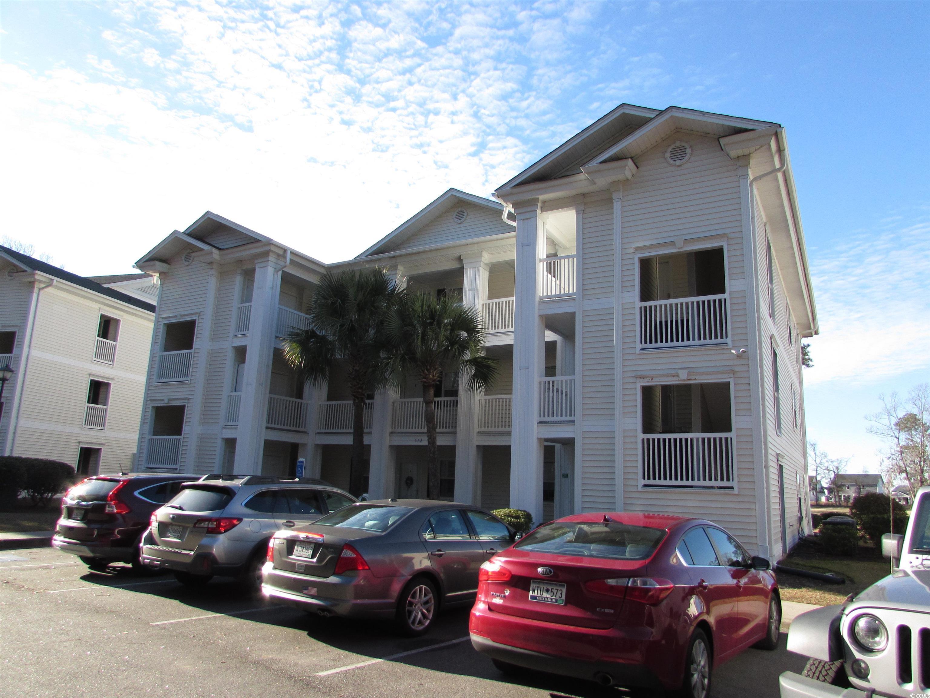 573 Blue River Ct. Property Photo 2