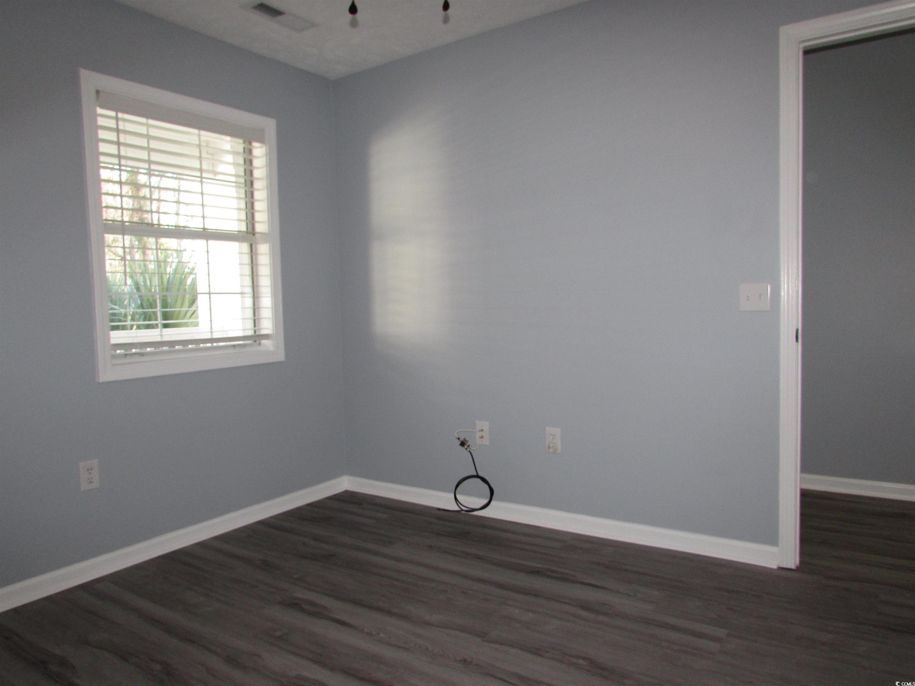 573 Blue River Ct. Property Photo 13