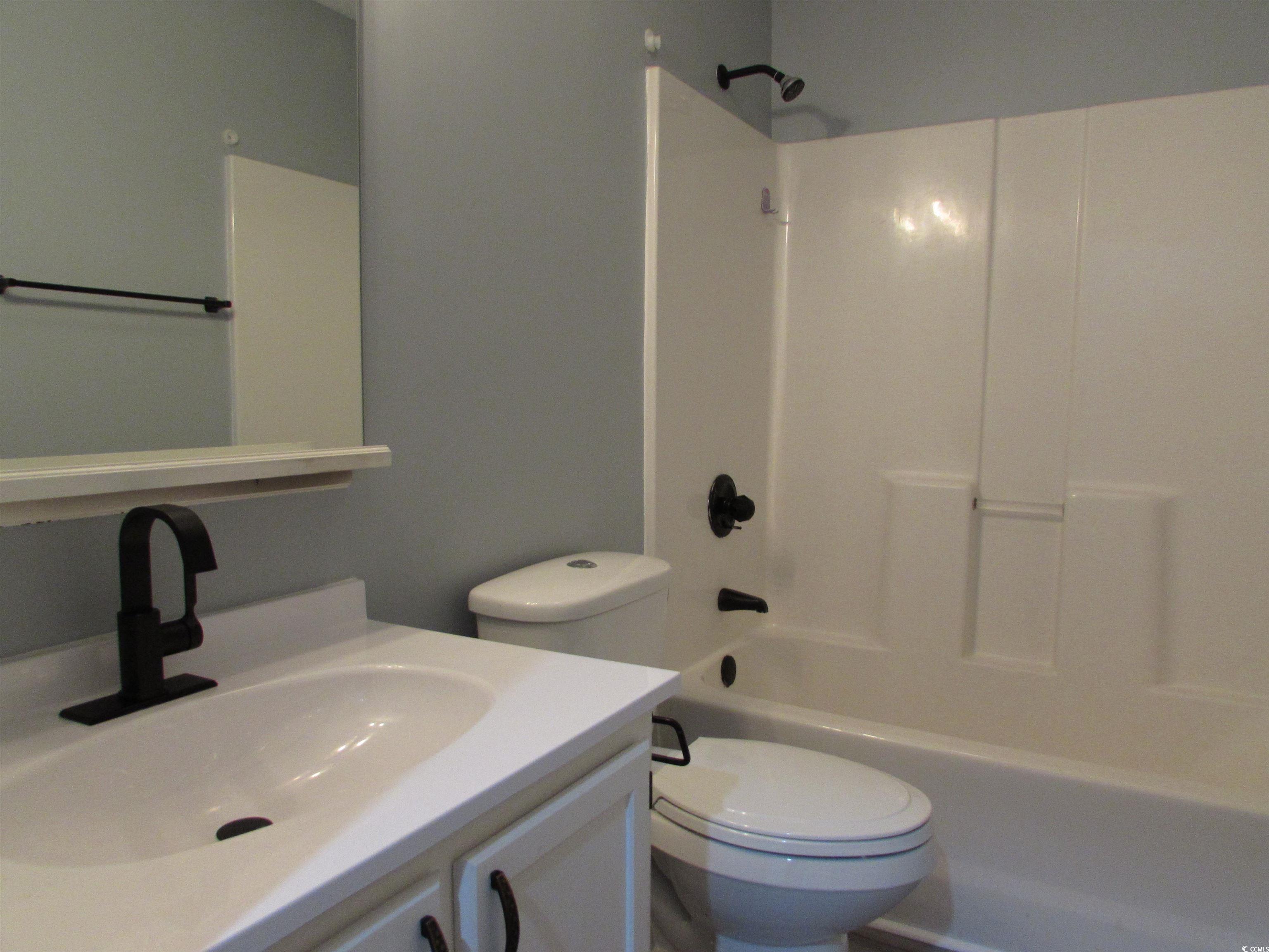 573 Blue River Ct. Property Photo 17