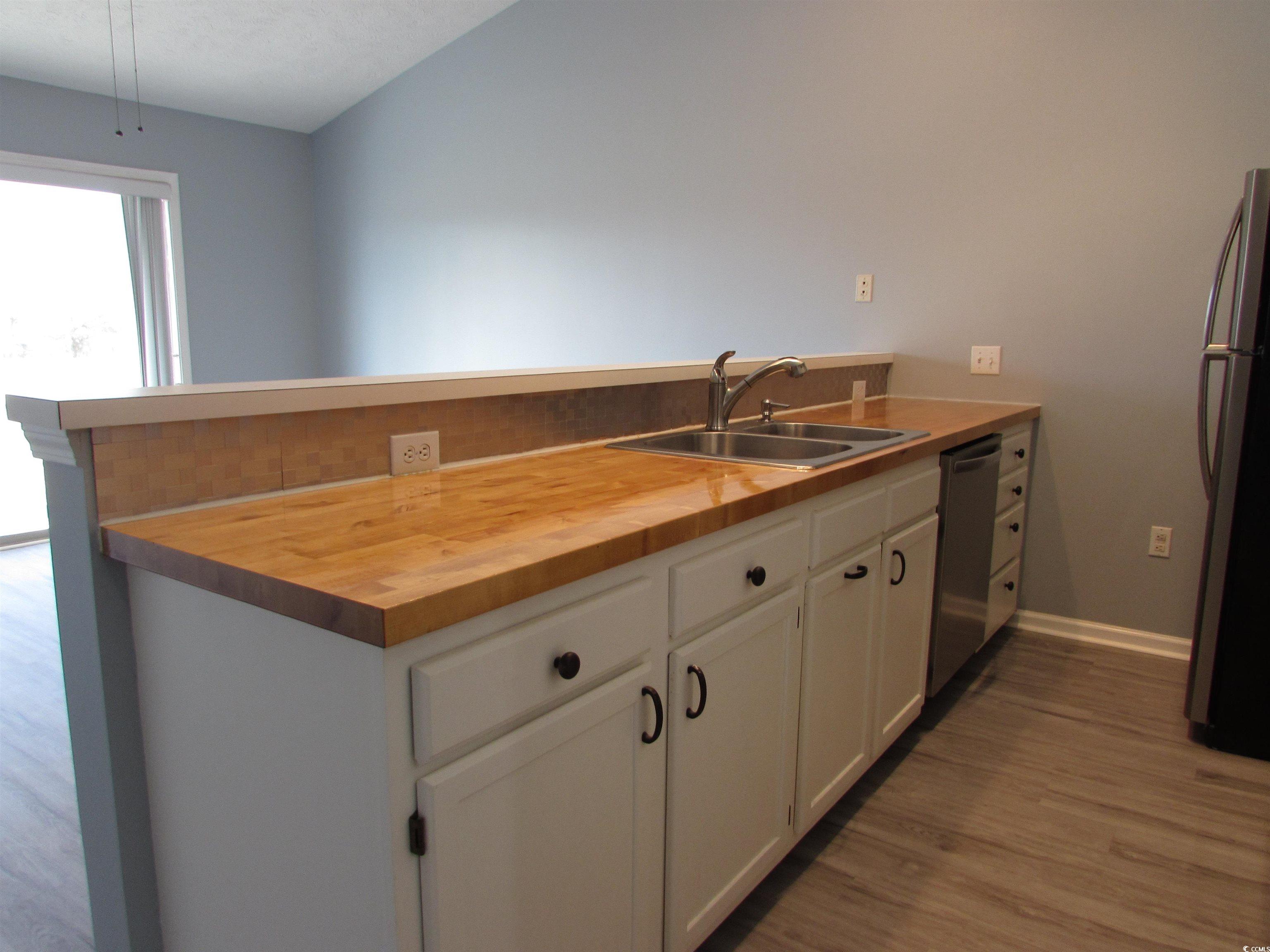 573 Blue River Ct. Property Photo 21