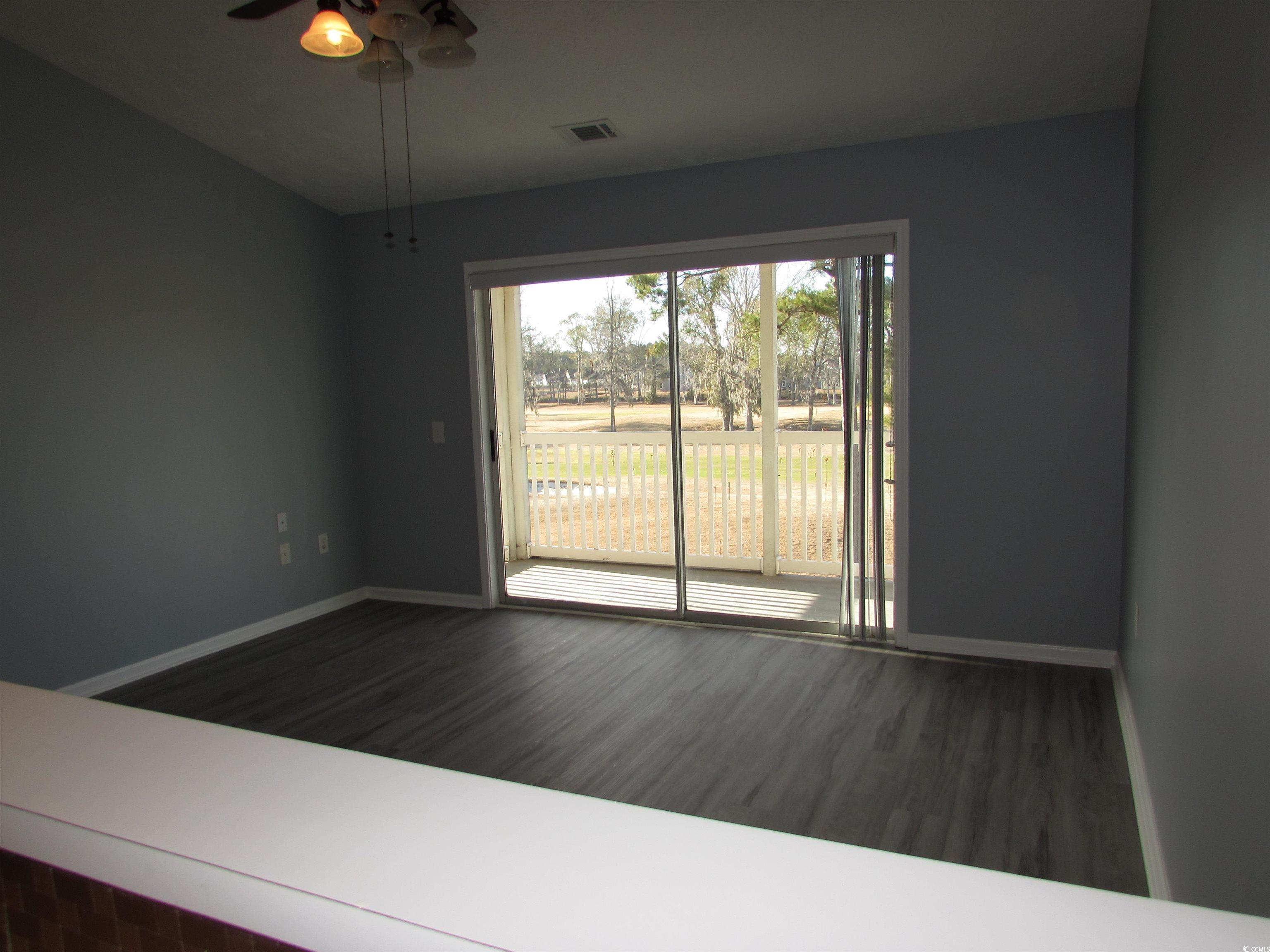573 Blue River Ct. Property Photo 28