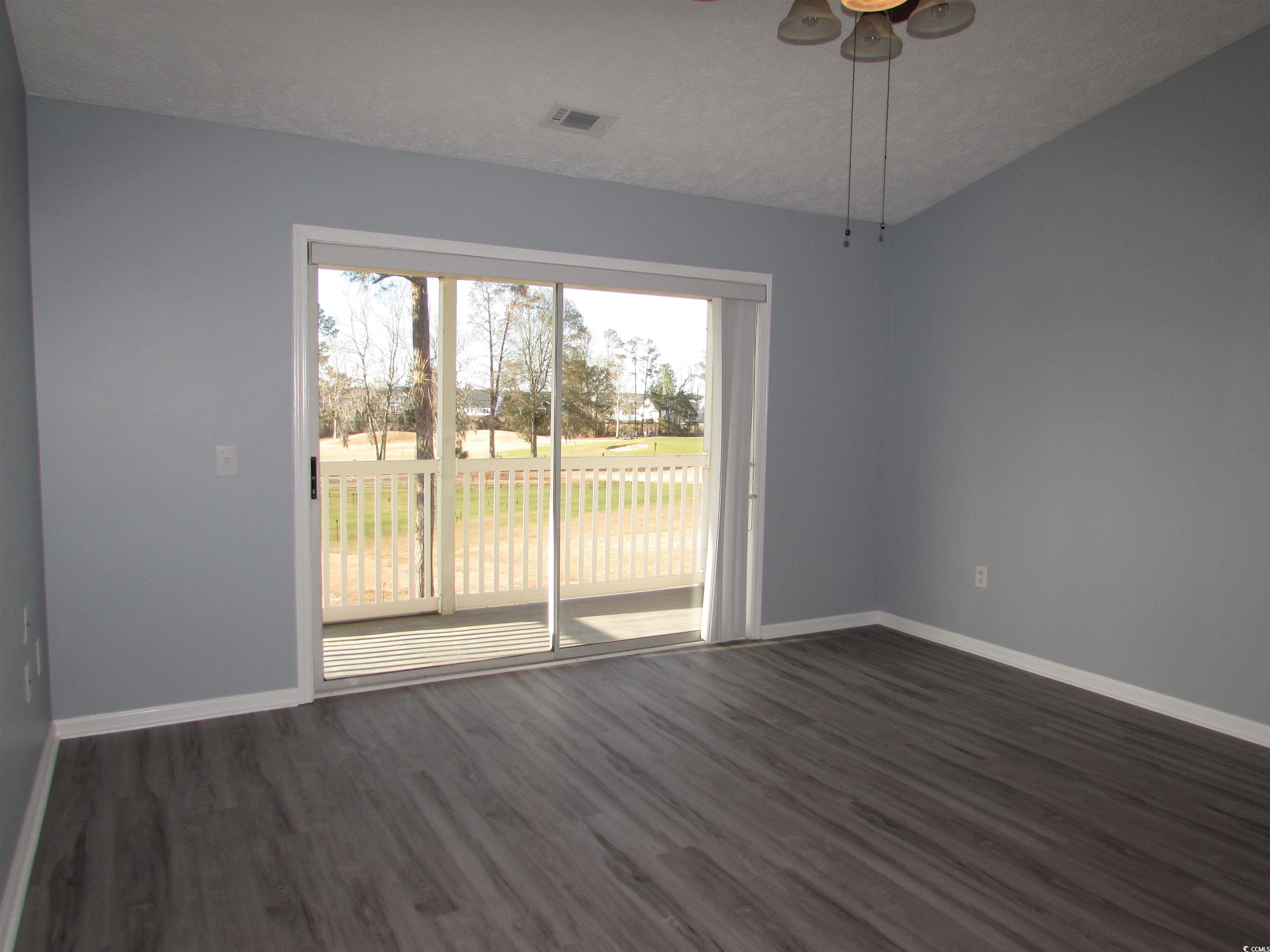 573 Blue River Ct. Property Photo 30