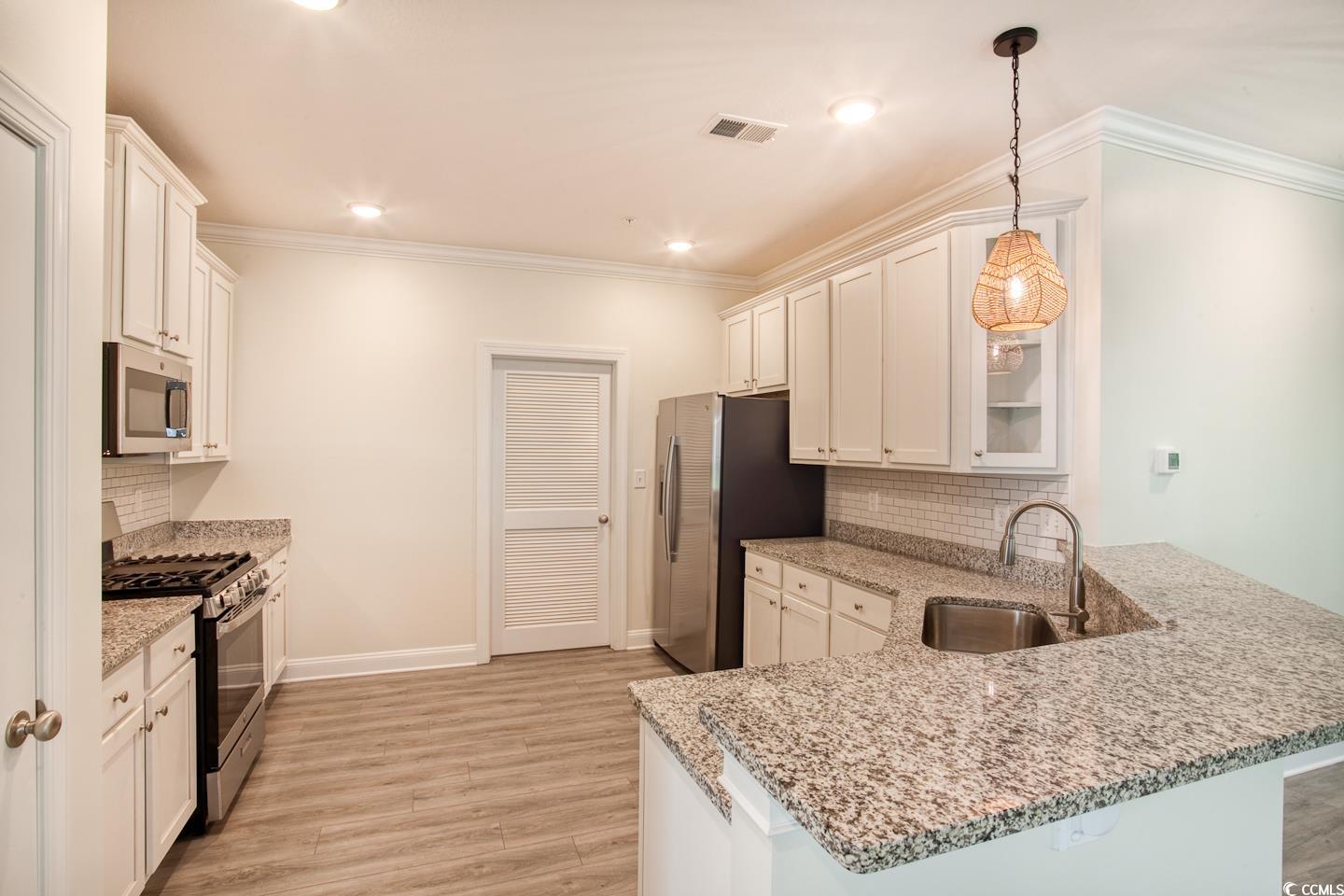 932 Jackline Place Property Photo 4