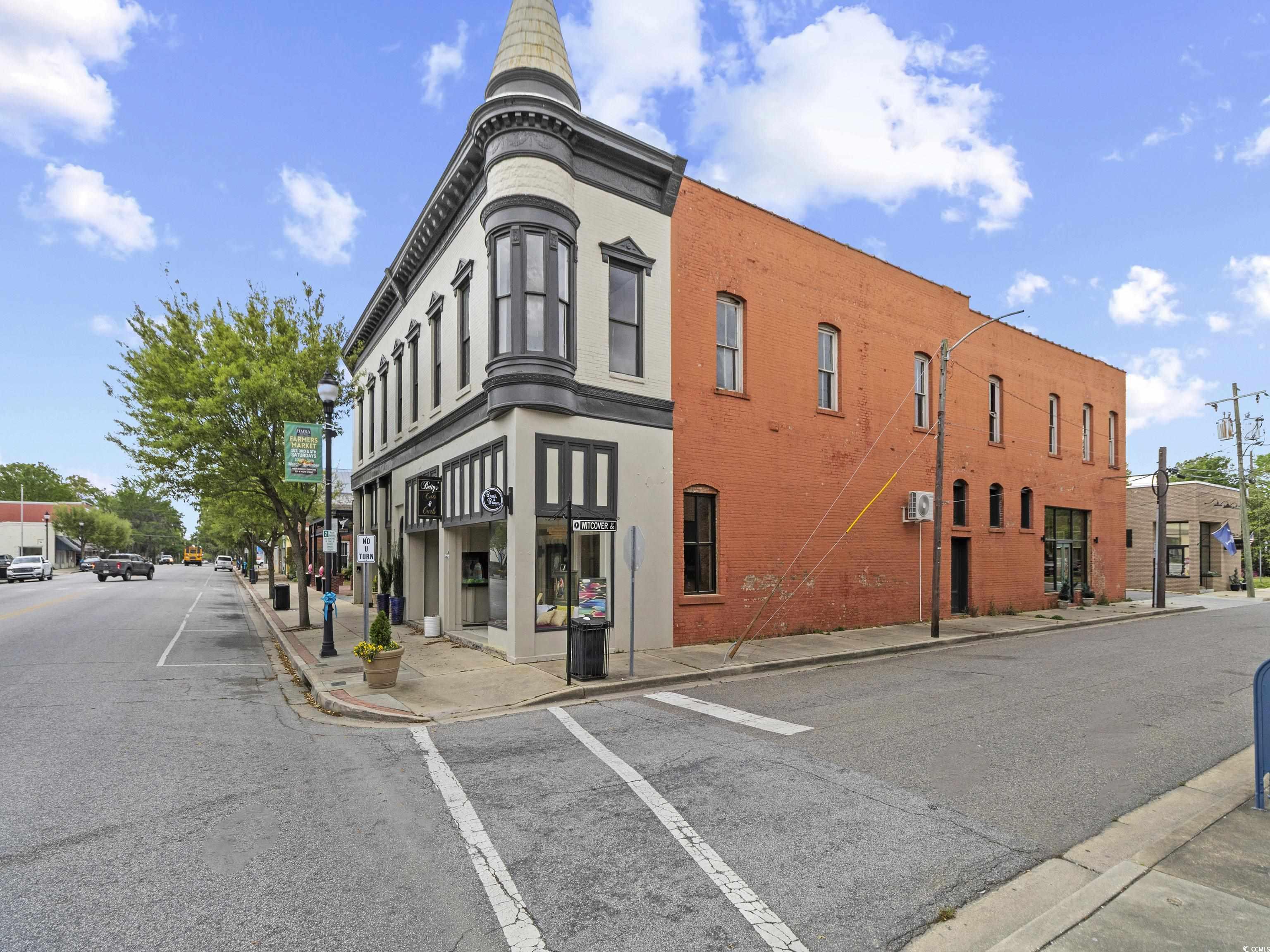 241 N Main St. Property Photo 3