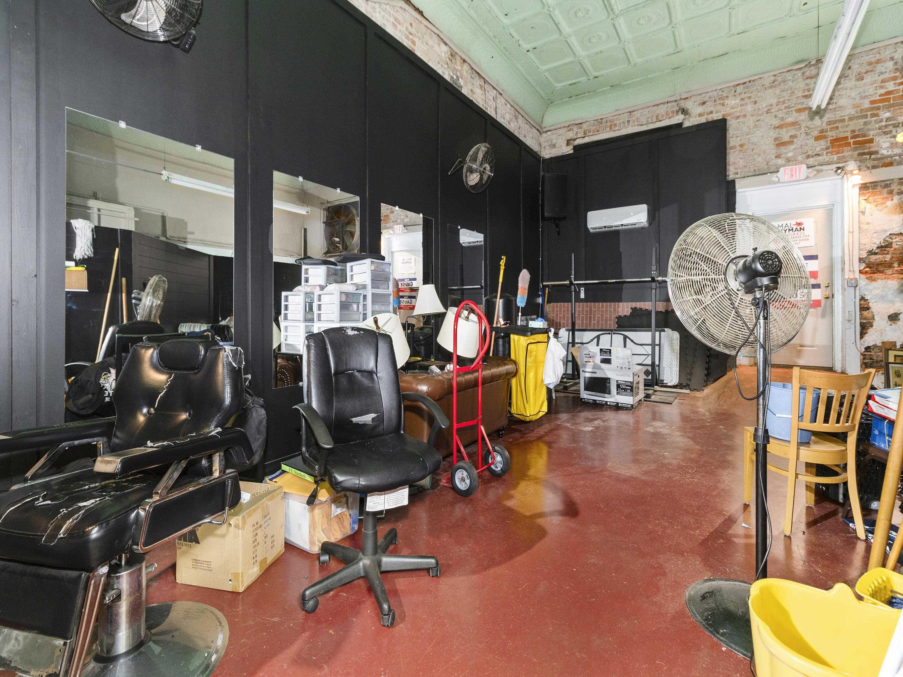 241 N Main St. Property Photo 30