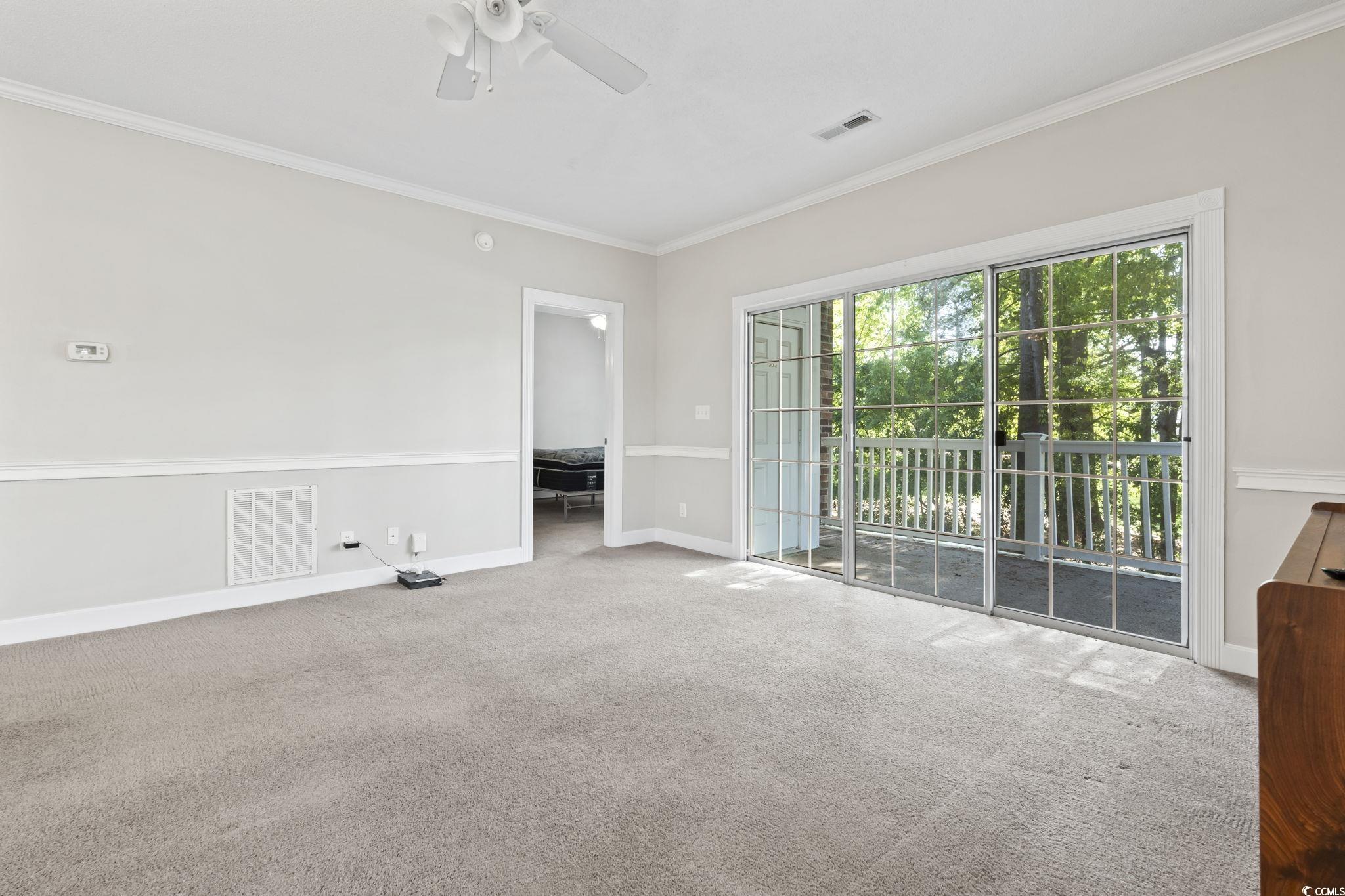 686 Riverwalk Dr. Property Photo 15