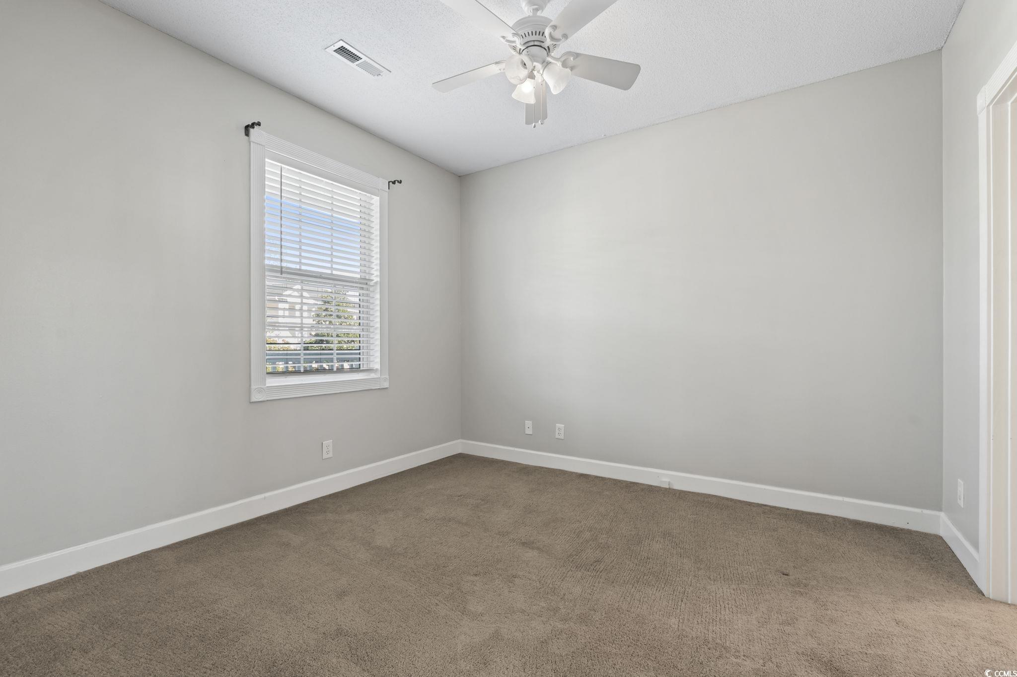 686 Riverwalk Dr. Property Photo 26