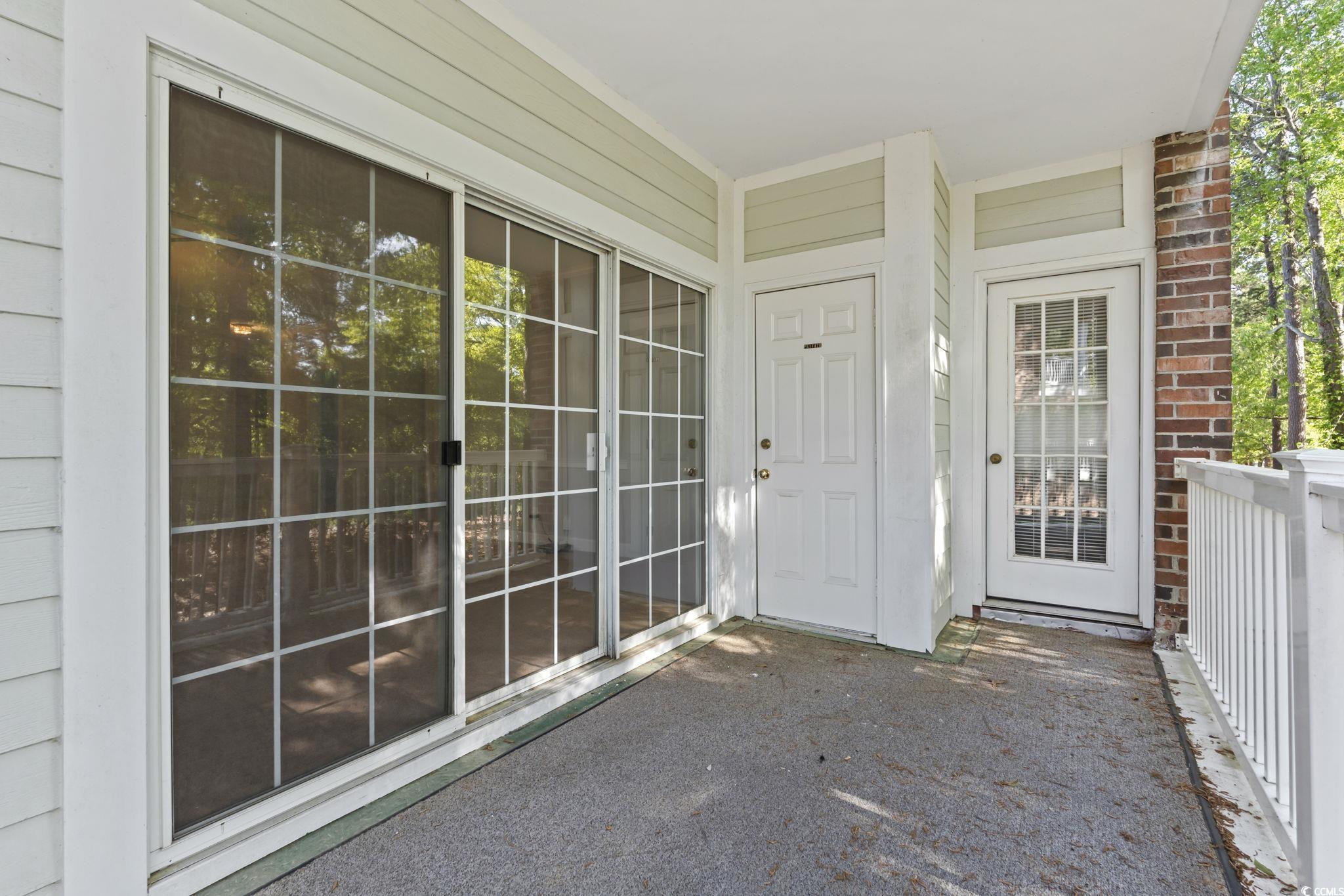 686 Riverwalk Dr. Property Photo 34