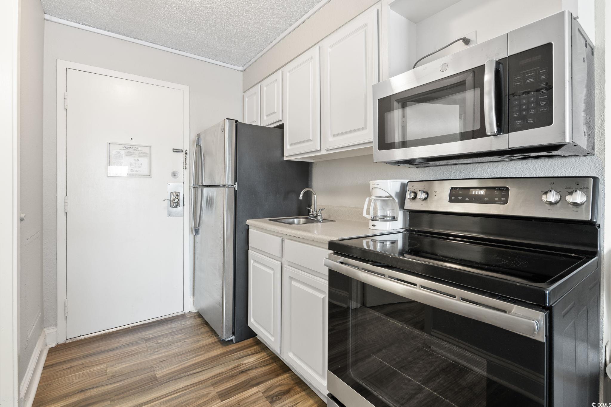 1207 S Ocean Blvd. Property Photo 4