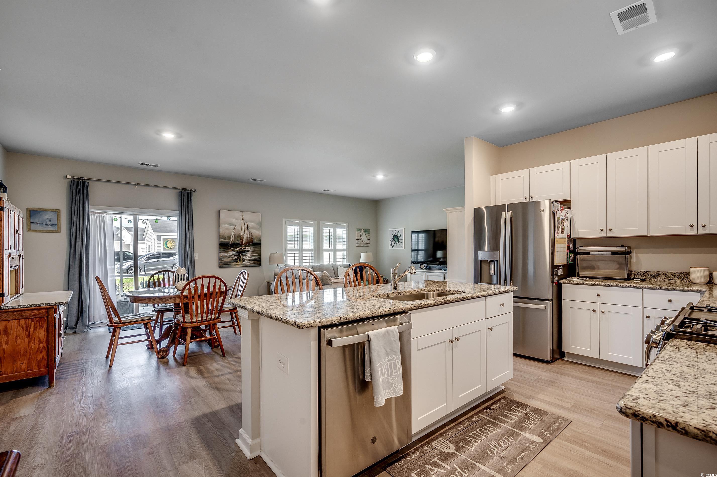 726 Wapama St. Property Photo 4