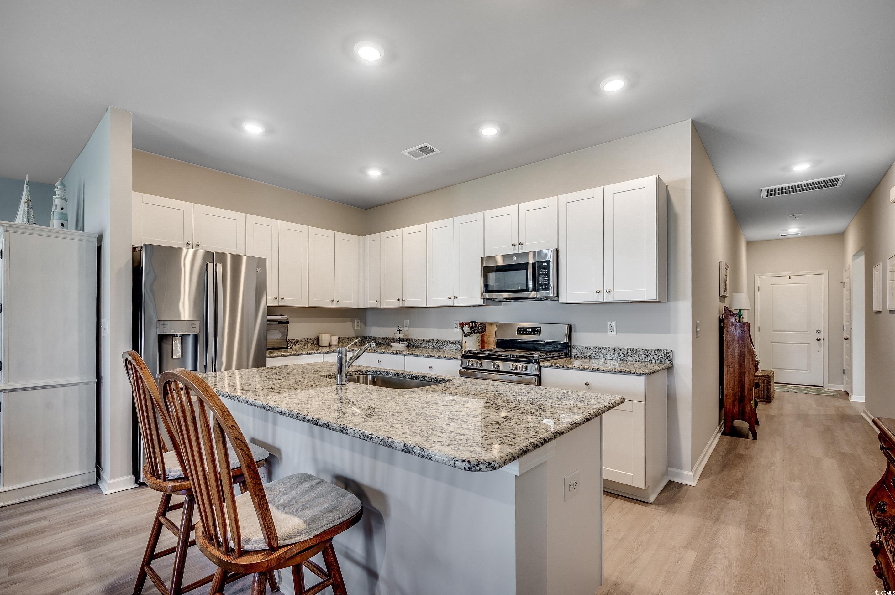 726 Wapama St. Property Photo 6