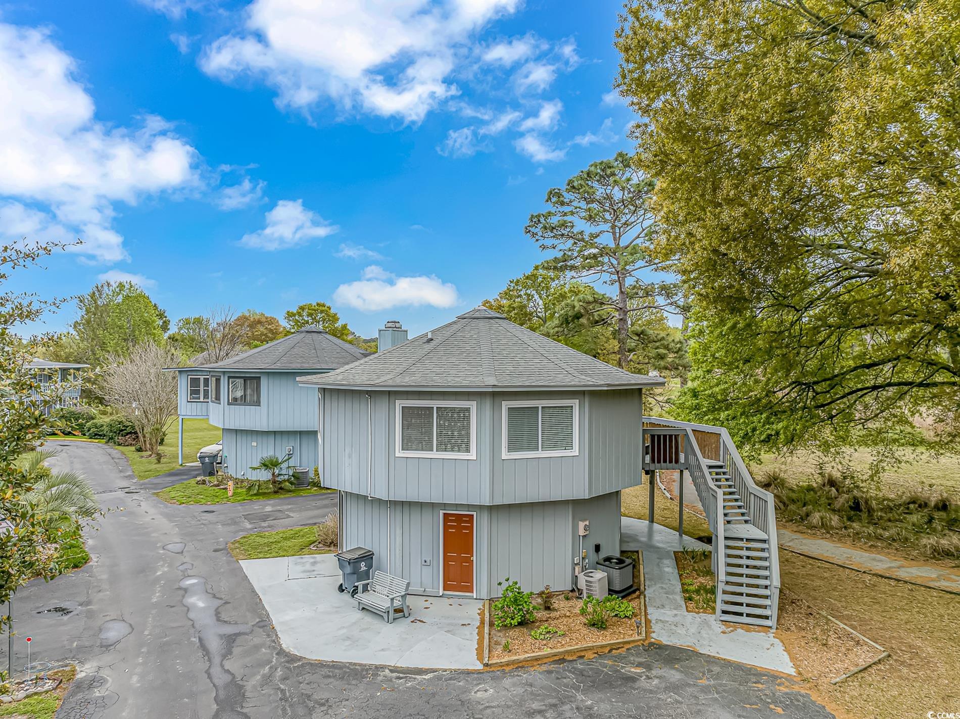 505 Tree Top Ln. Property Photo 1