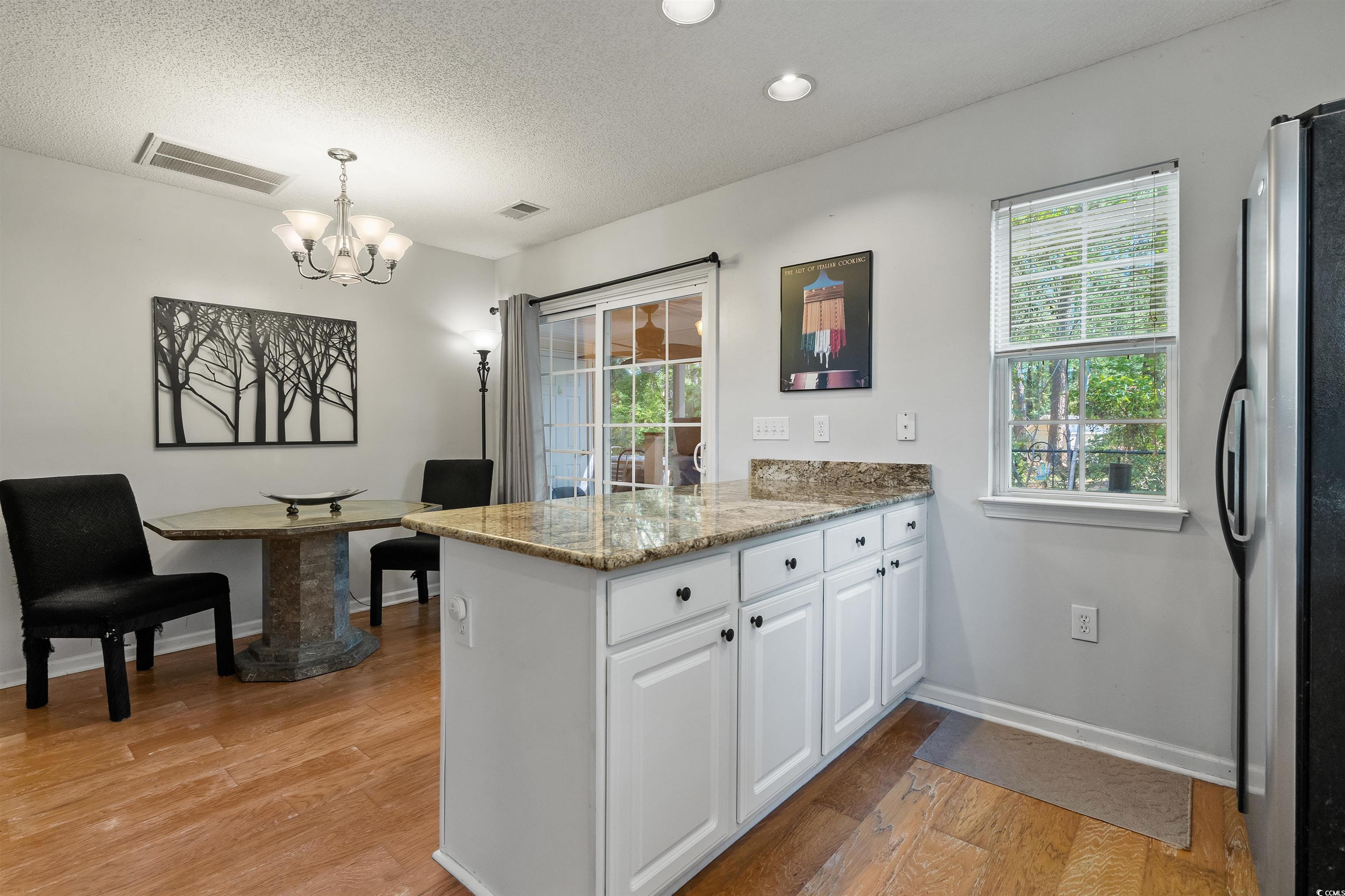 1064 Penny Ln. Property Photo 8