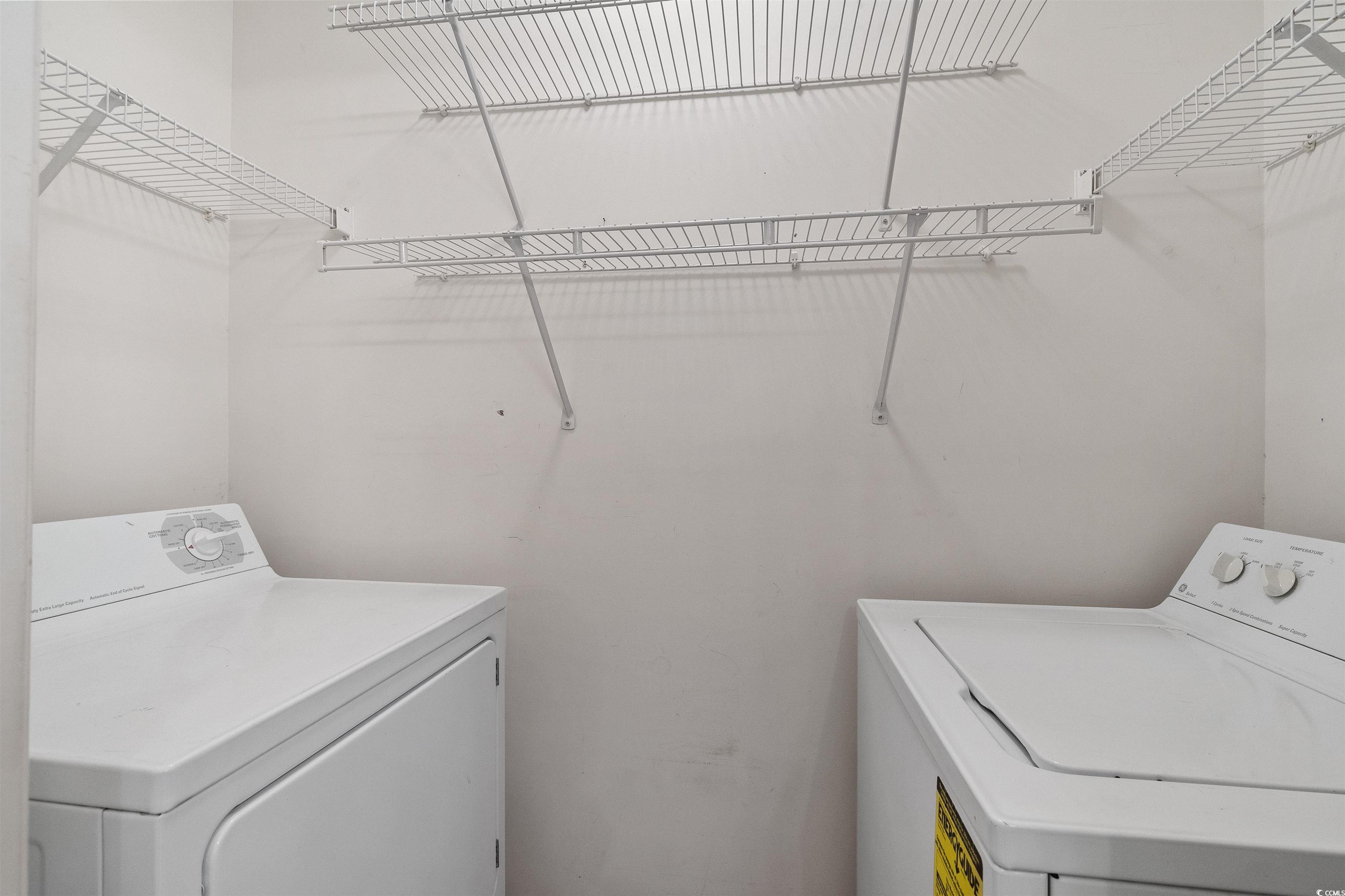 1064 Penny Ln. Property Photo 13