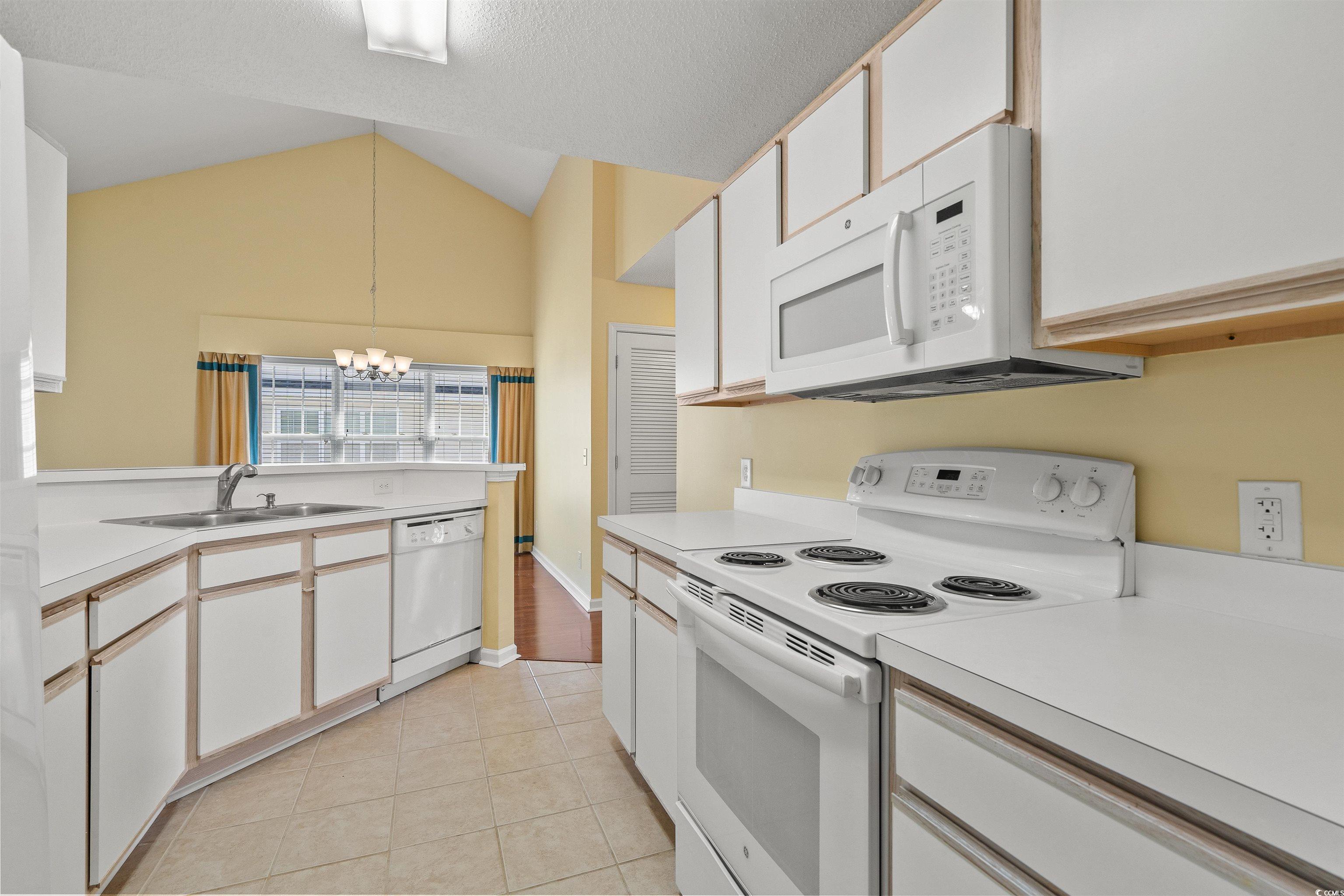 4920 Twin Pond Ct. Property Photo 12