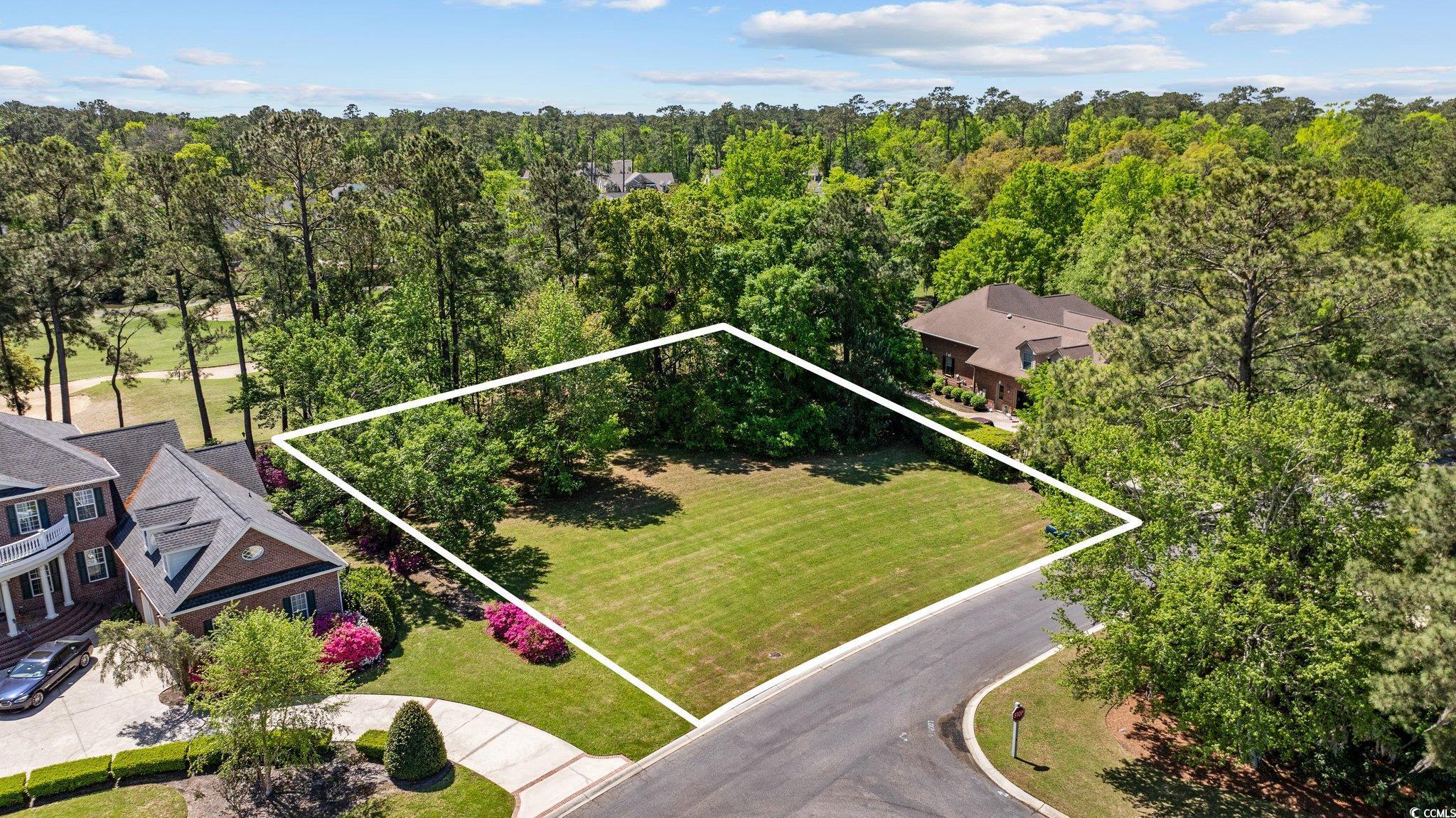 202 Oatland Lake Dr. Property Photo 2