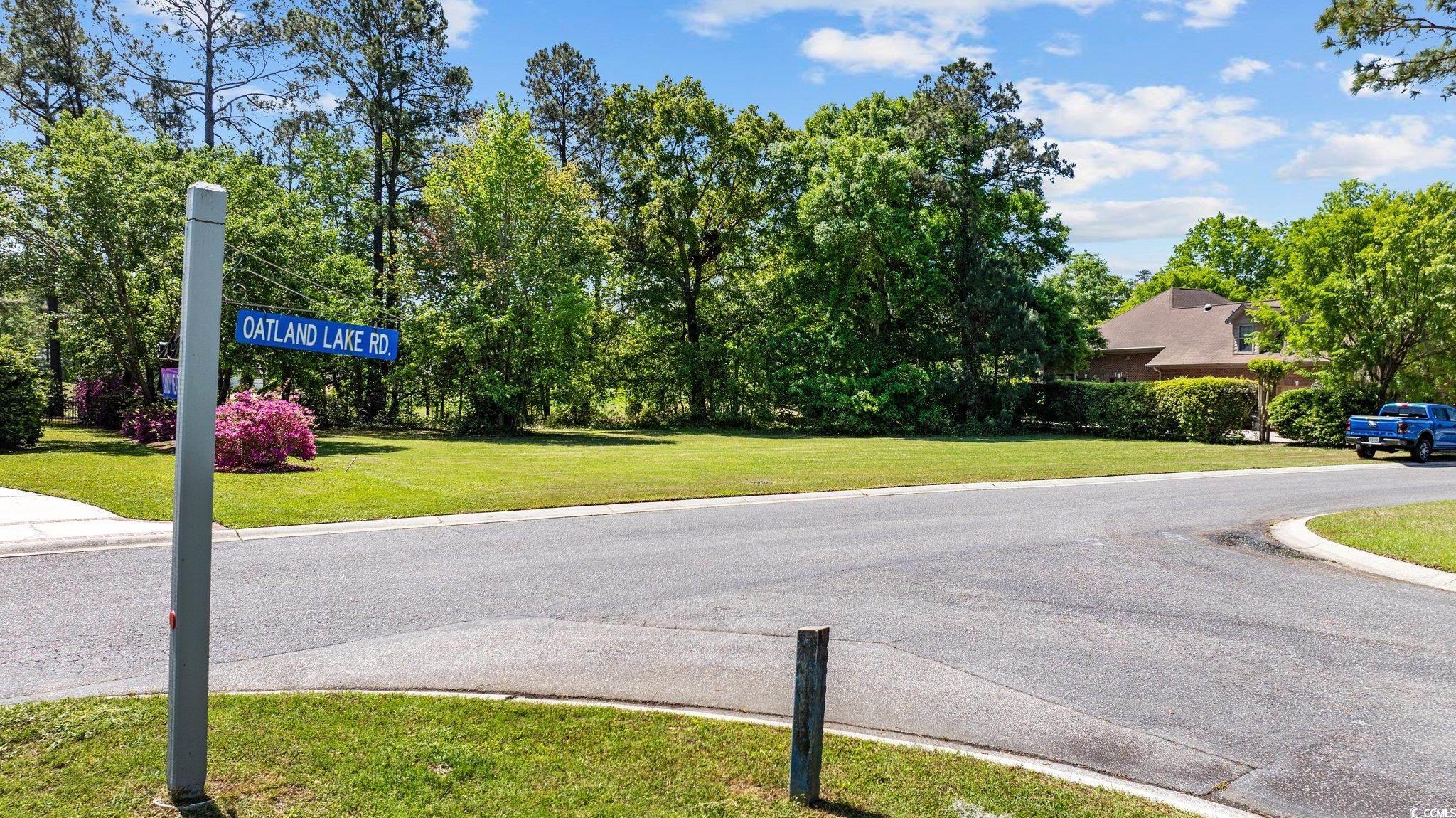 202 Oatland Lake Dr. Property Photo 14