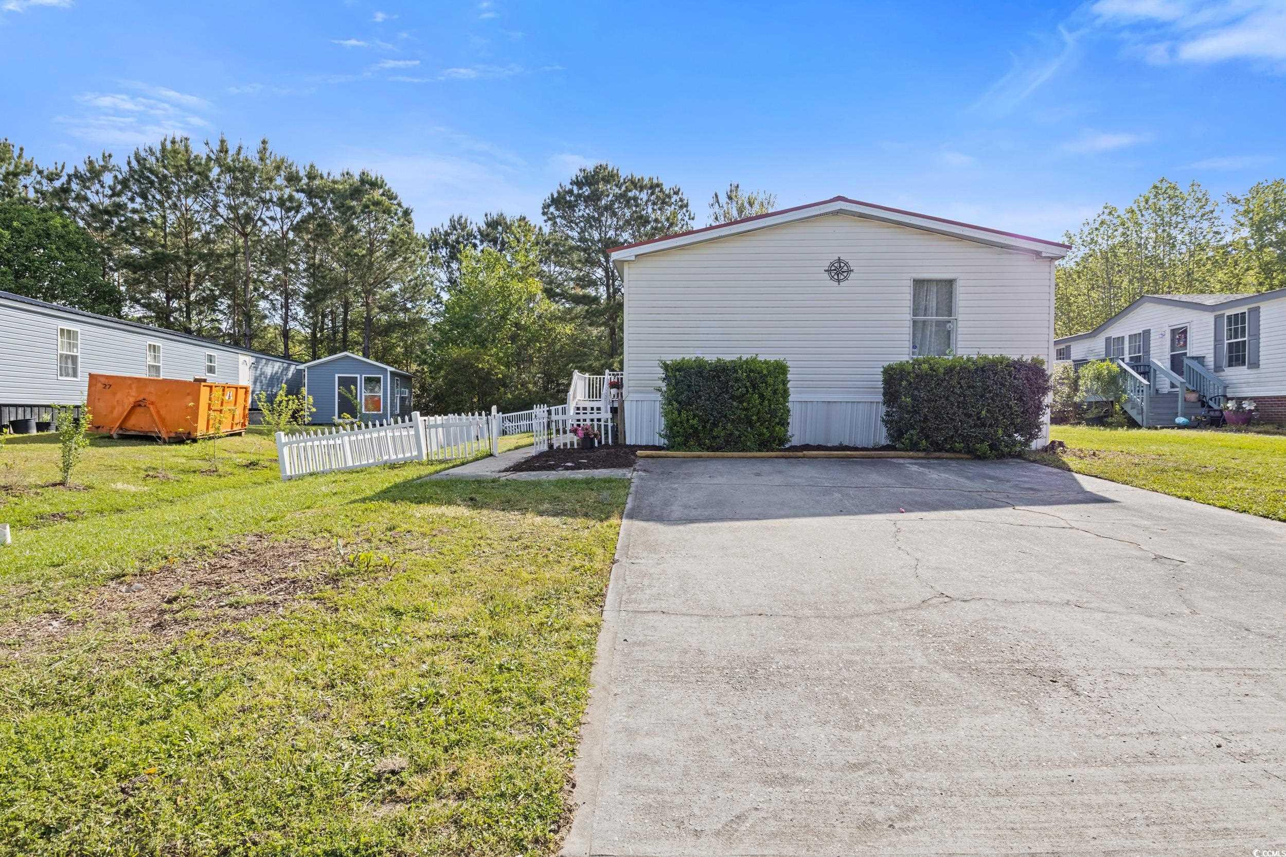 8404 Bloomwood Dr. Property Photo 3