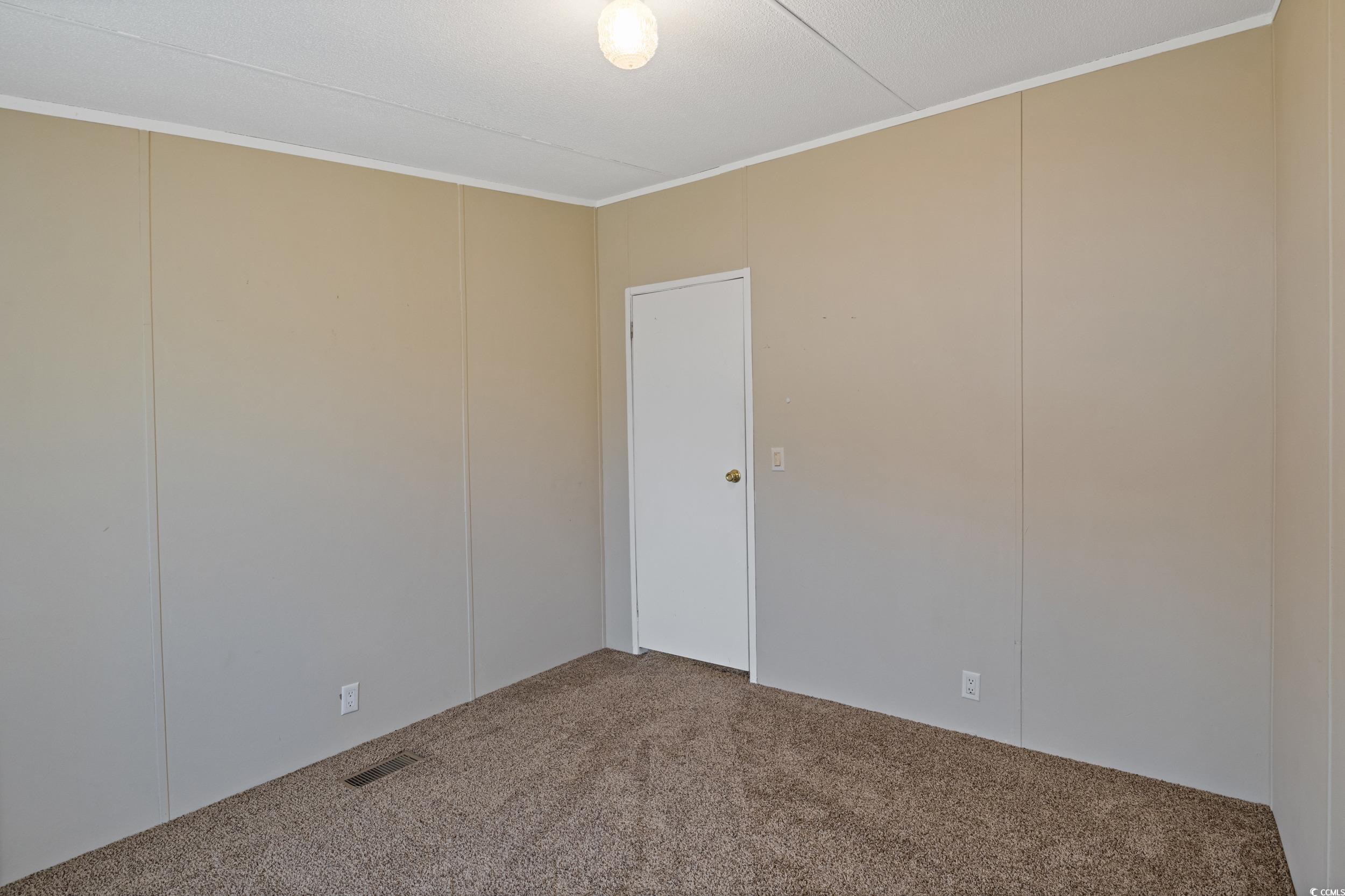 8404 Bloomwood Dr. Property Photo 30