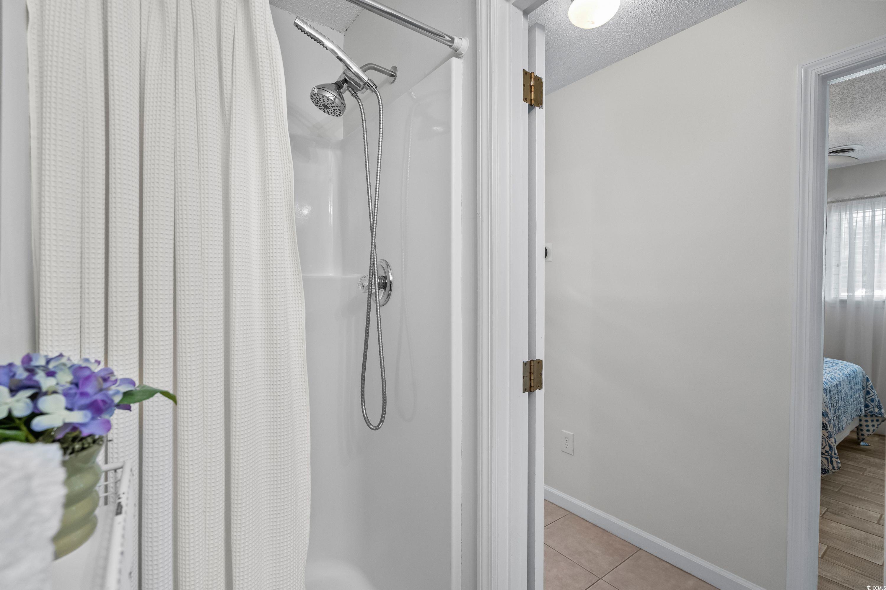 1880 Auburn Ln. Property Photo 22