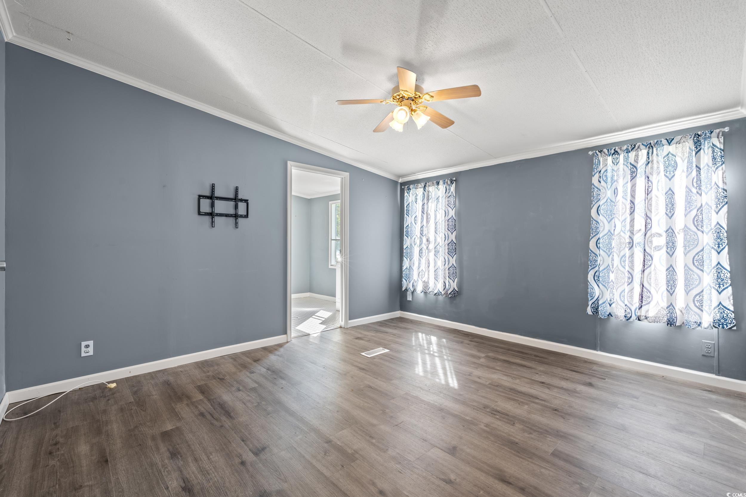 109 Diff Ave. Property Photo 10