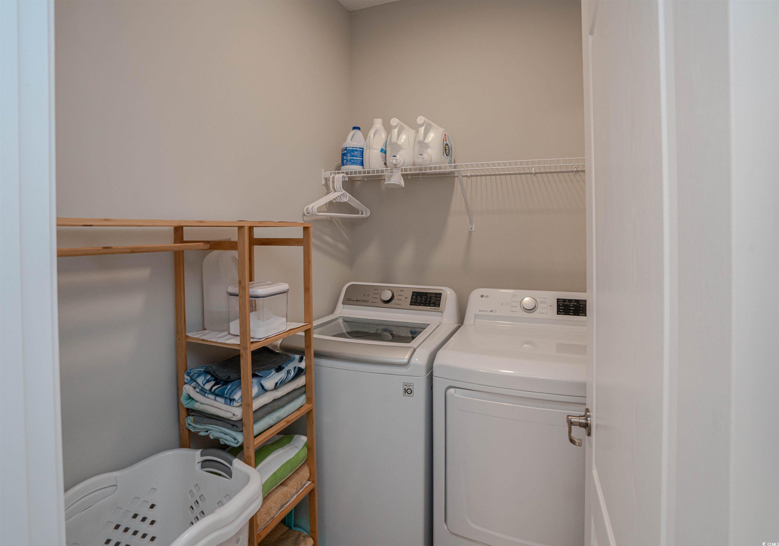 220 Gloucester Way Property Photo 20