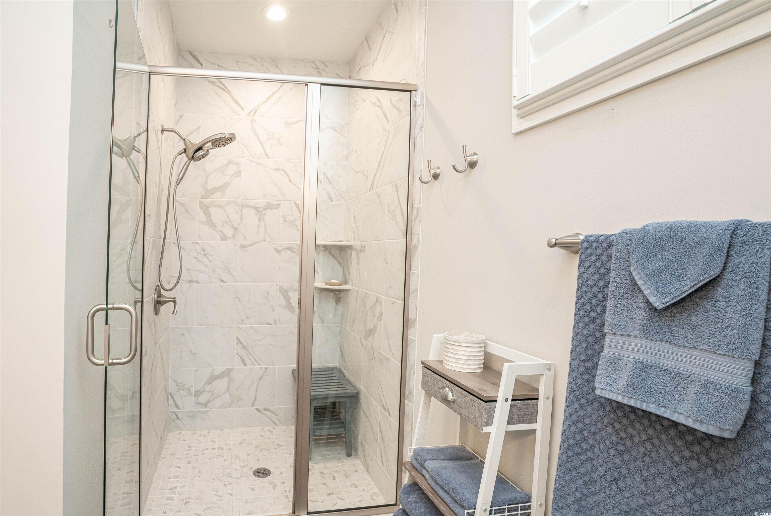 220 Gloucester Way Property Photo 27