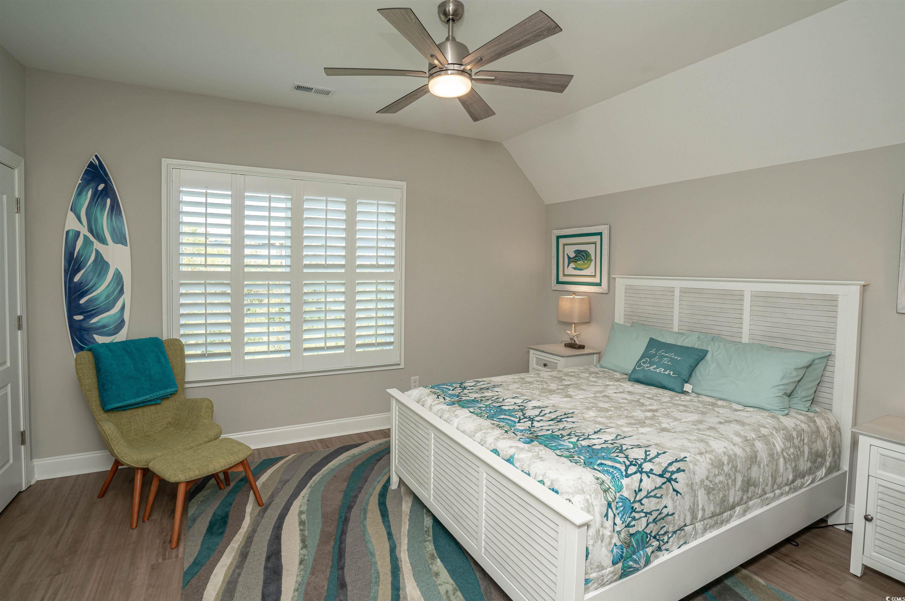 220 Gloucester Way Property Photo 32