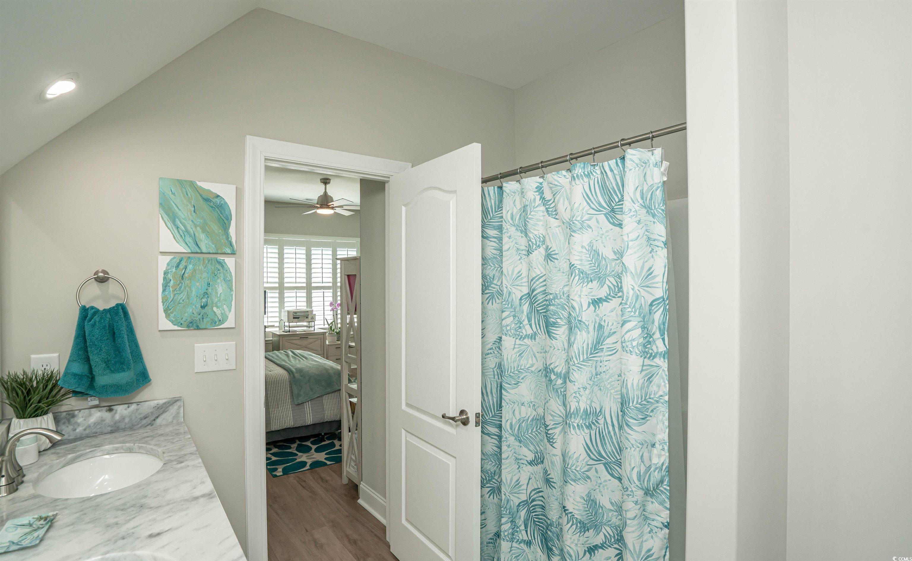 220 Gloucester Way Property Photo 37