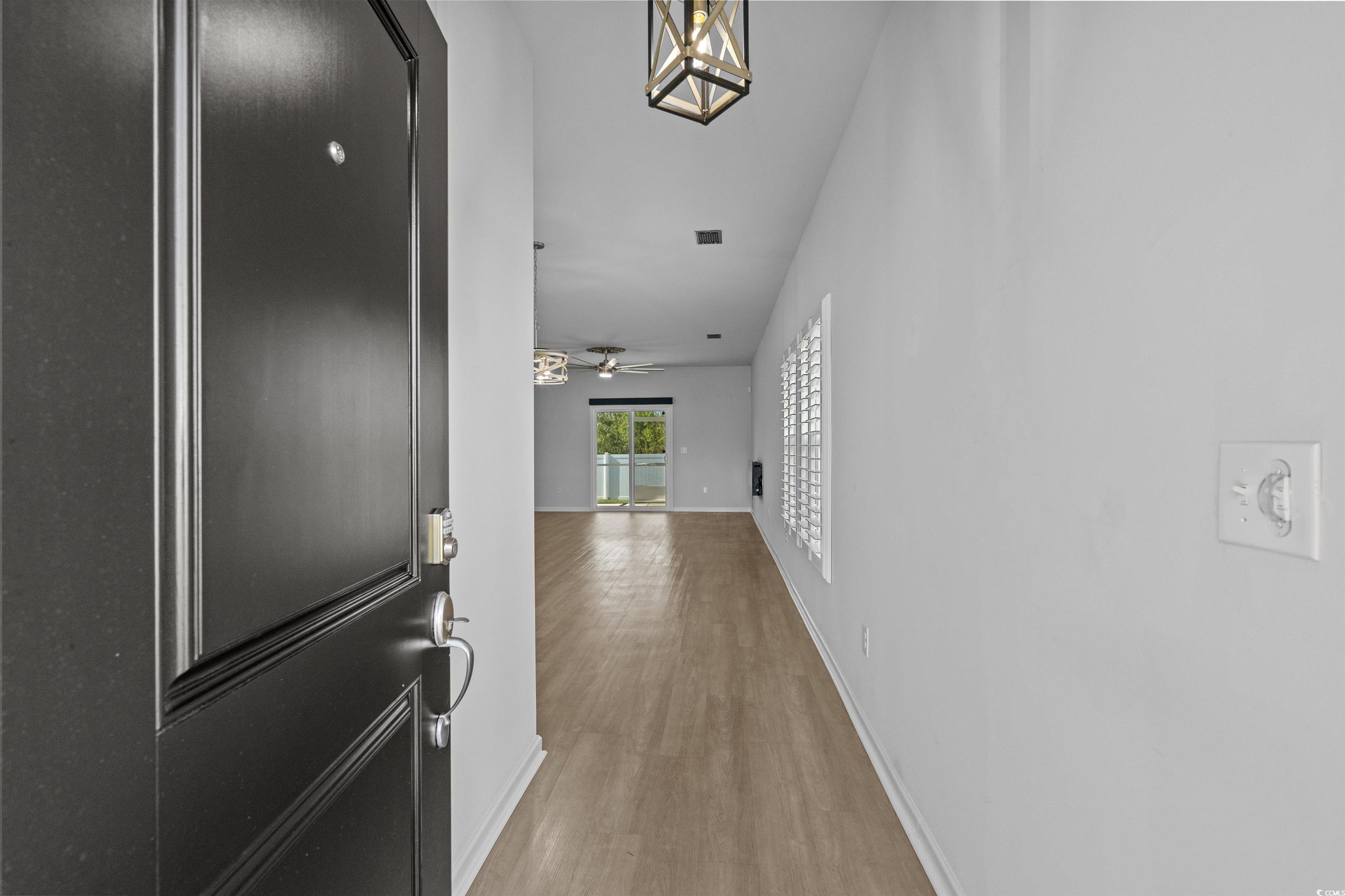 181 Saddle St Property Photo 3