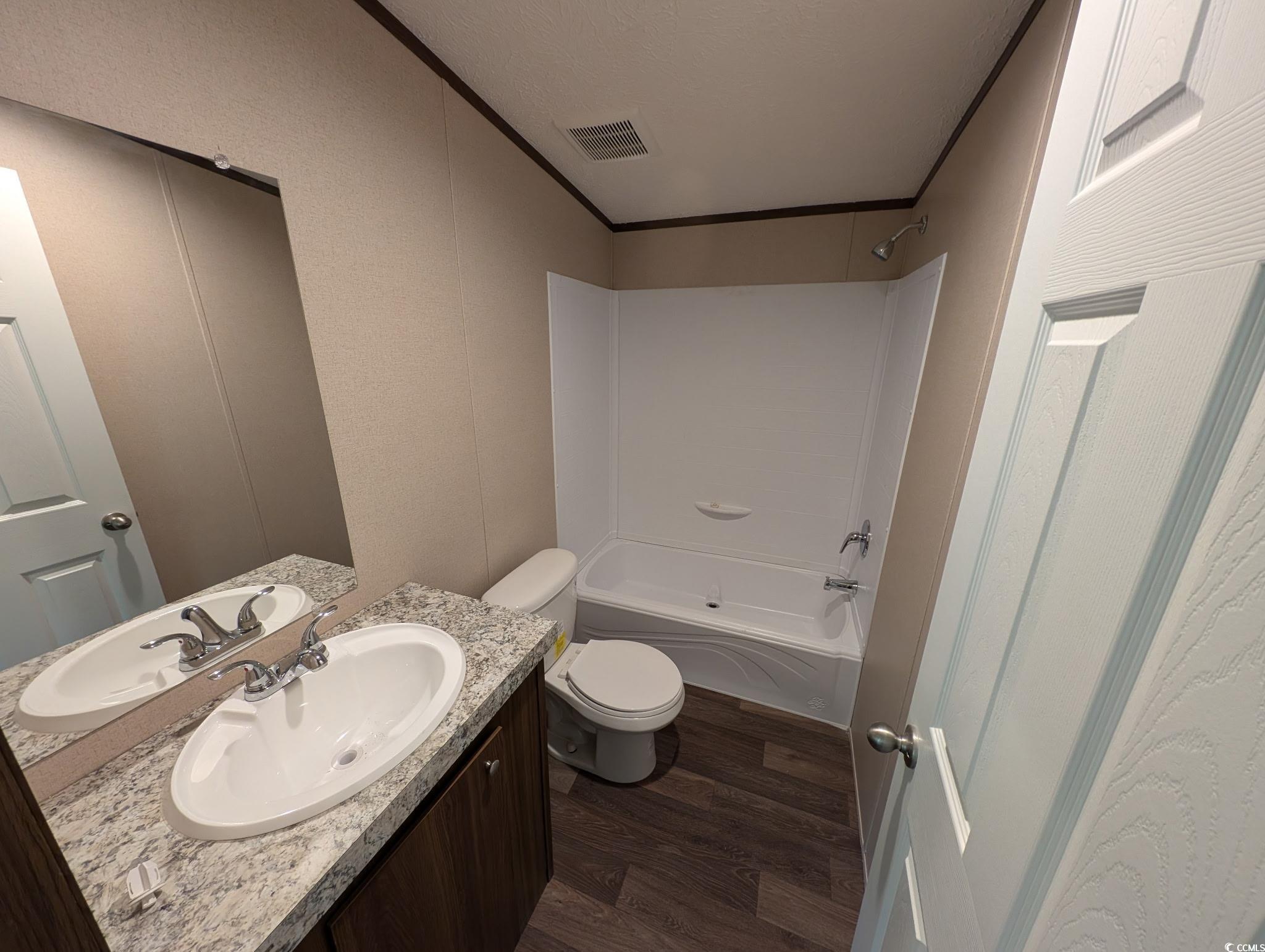 5772 Valley Forge Rd. Property Photo 10