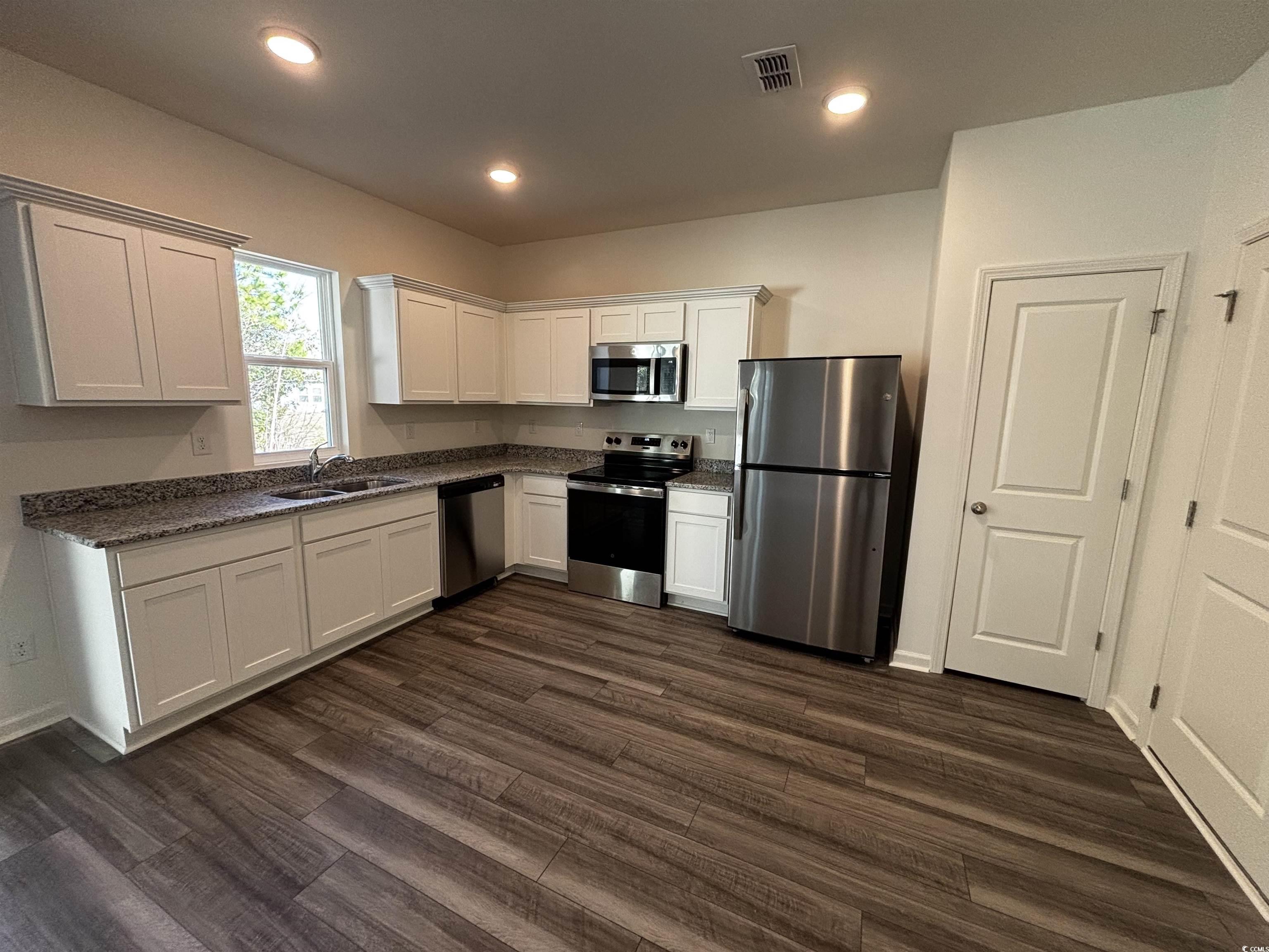 623 Muster Field Ct. Property Photo 2