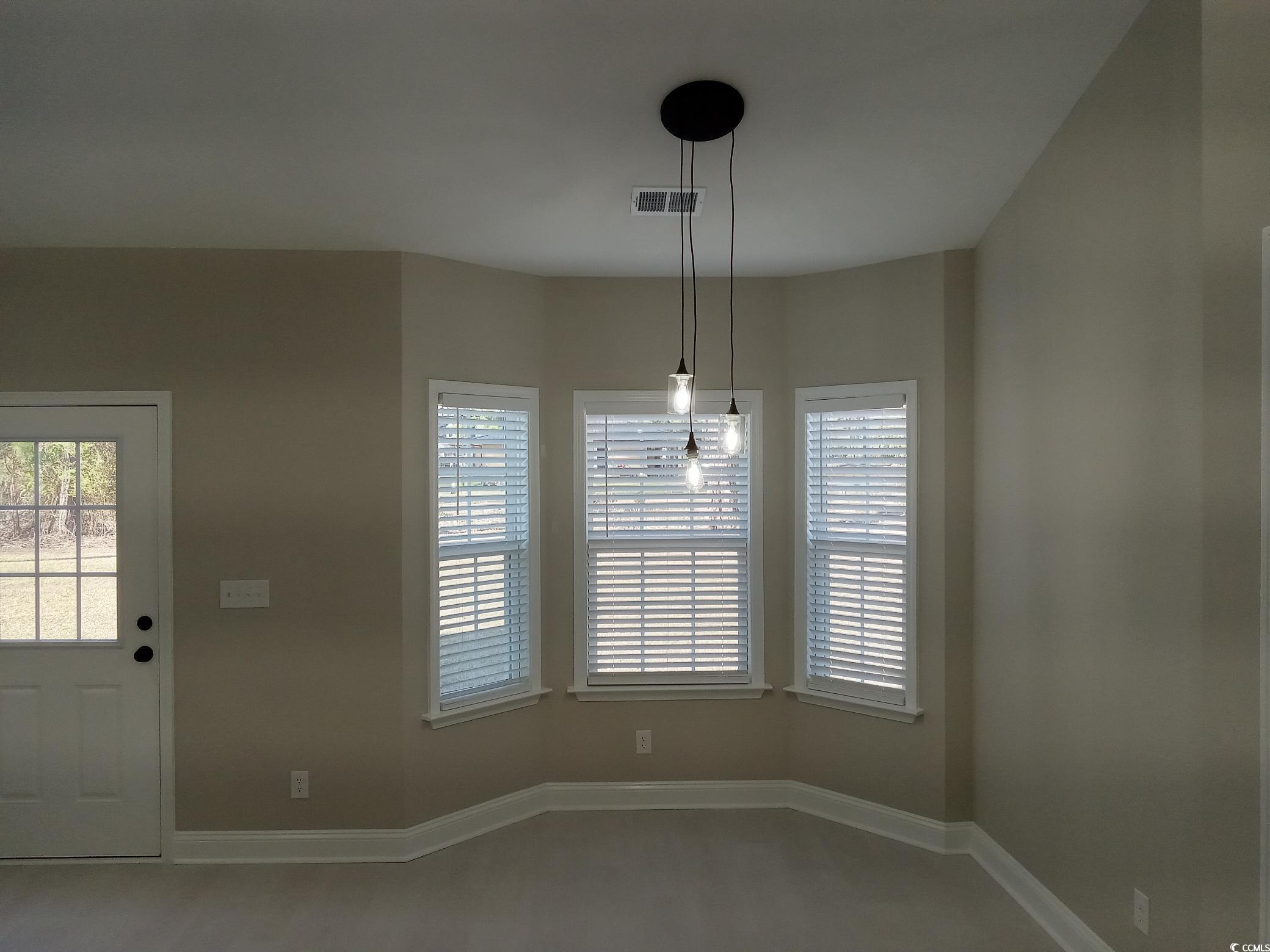 525 Vineland Dr Property Photo 11