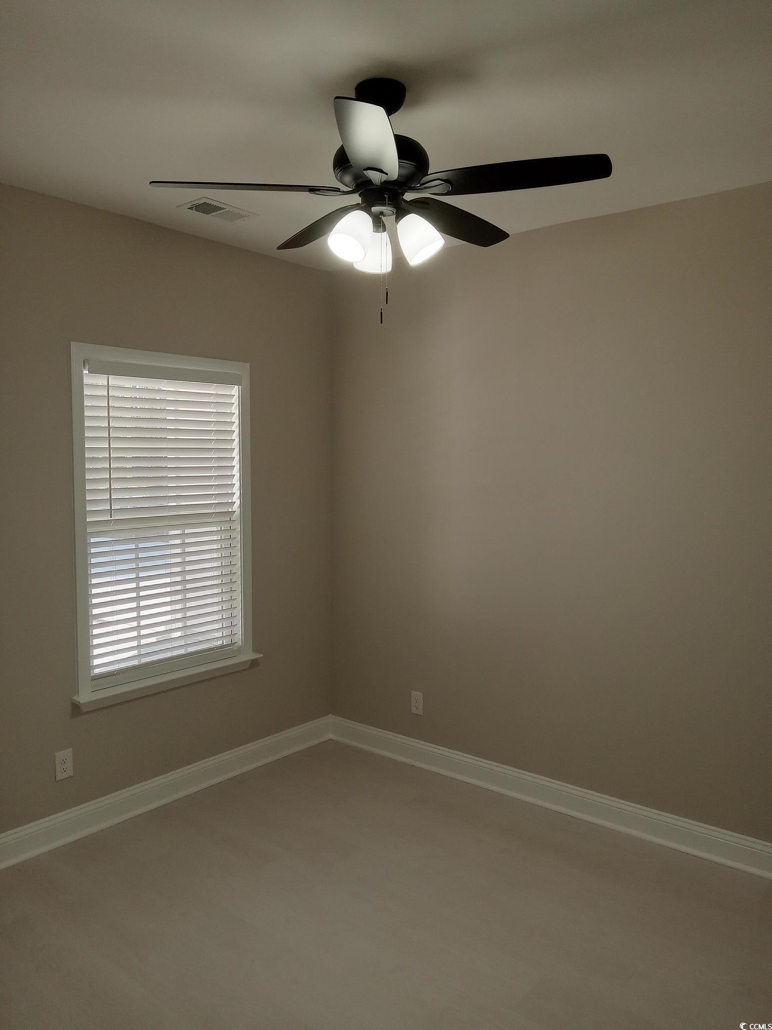 525 Vineland Dr Property Photo 17
