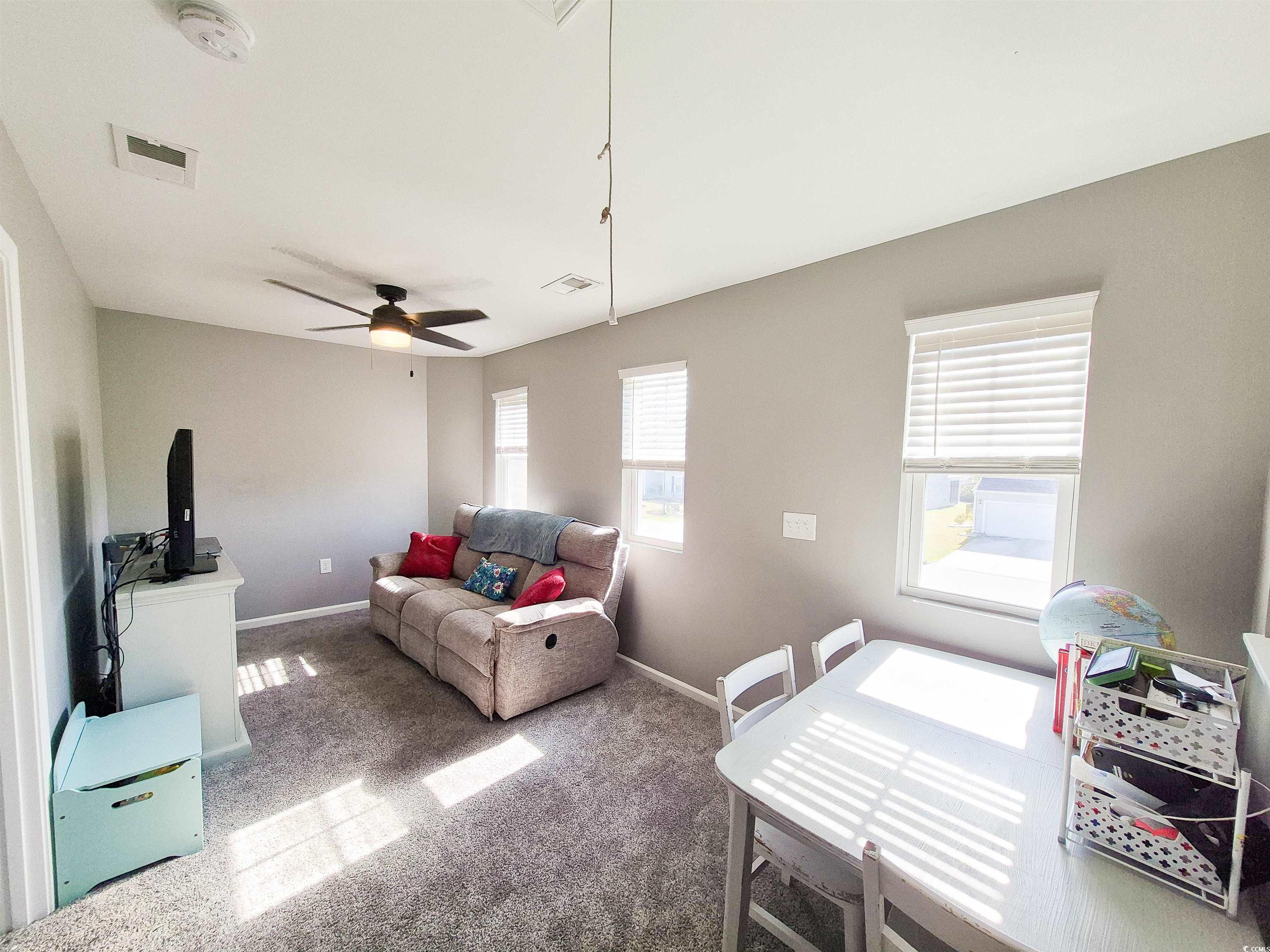897 Wild Leaf Loop Property Photo 18