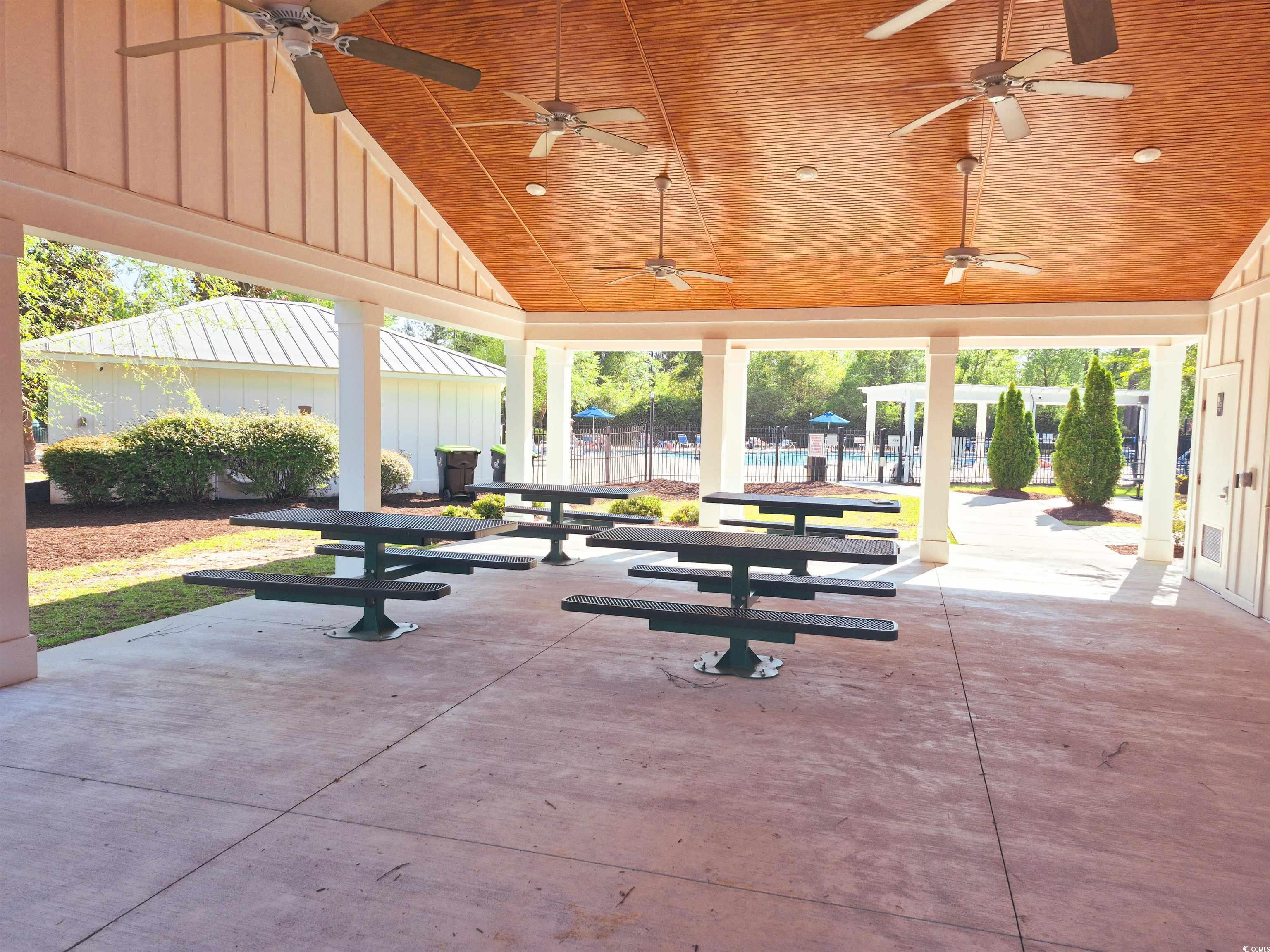897 Wild Leaf Loop Property Photo 35