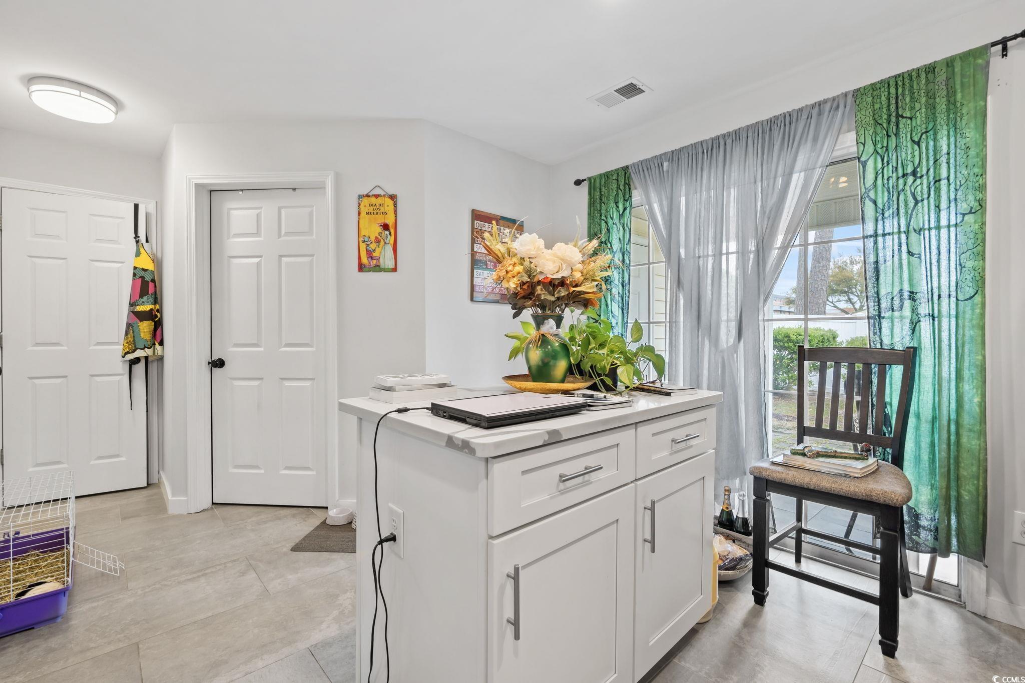 3564 Evergreen Way Property Photo 10