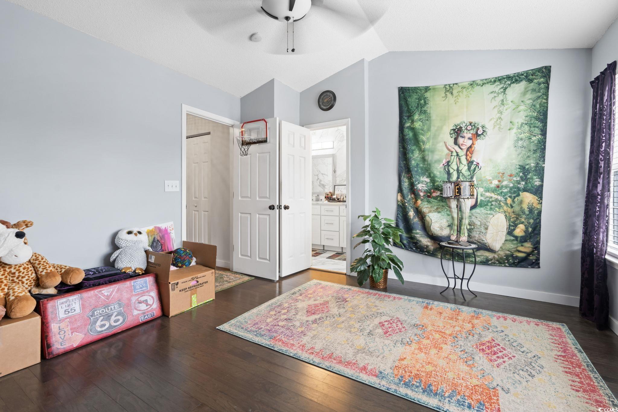3564 Evergreen Way Property Photo 15