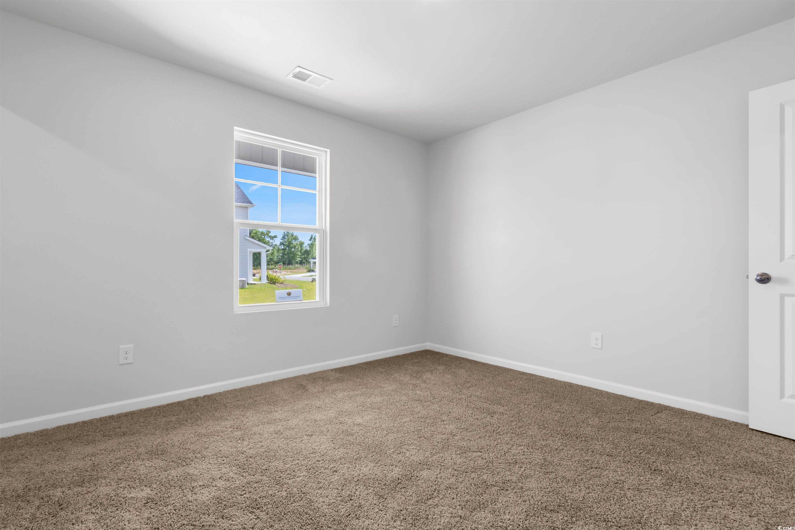1024 Kinness Dr. Property Photo 4