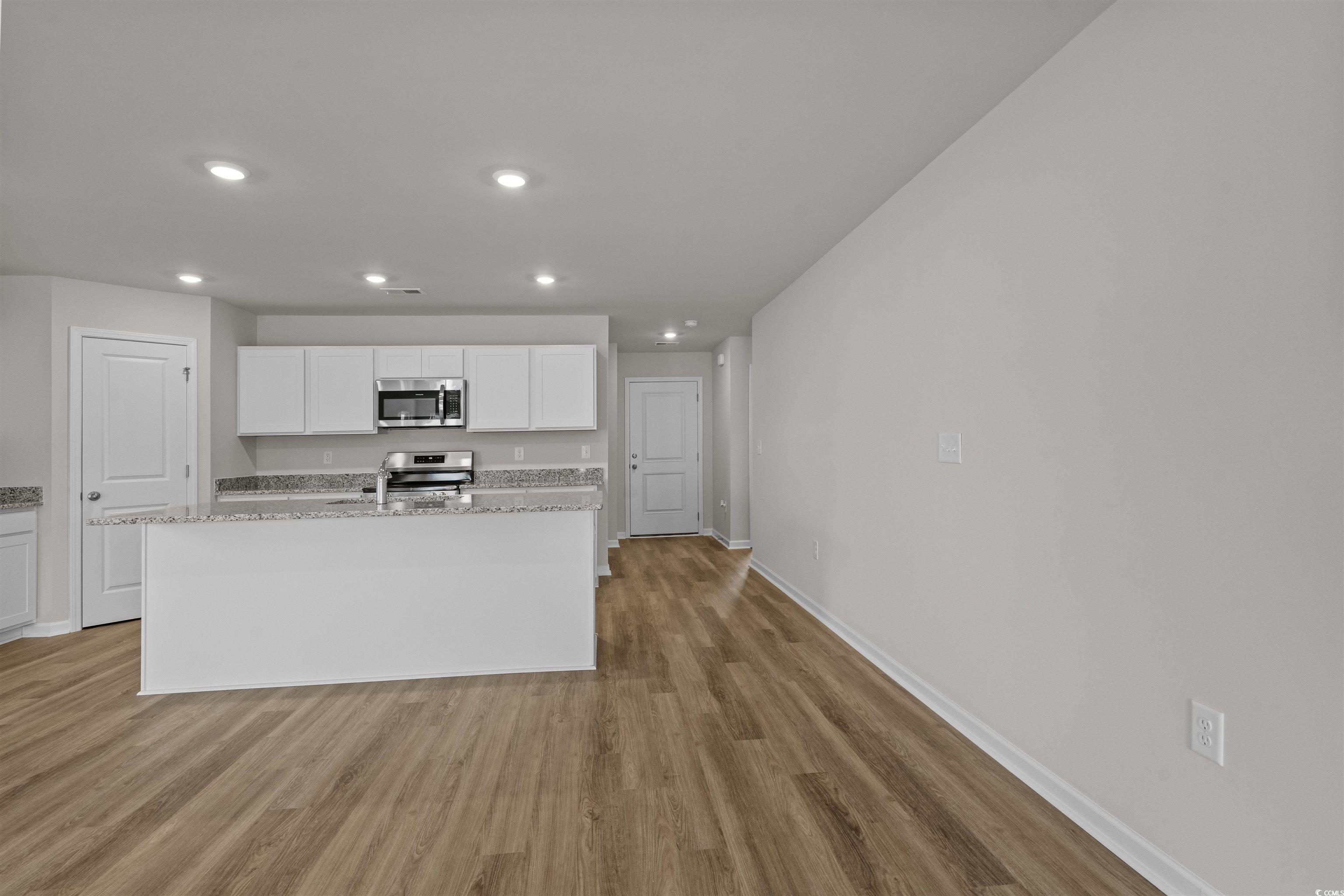 1024 Kinness Dr. Property Photo 7