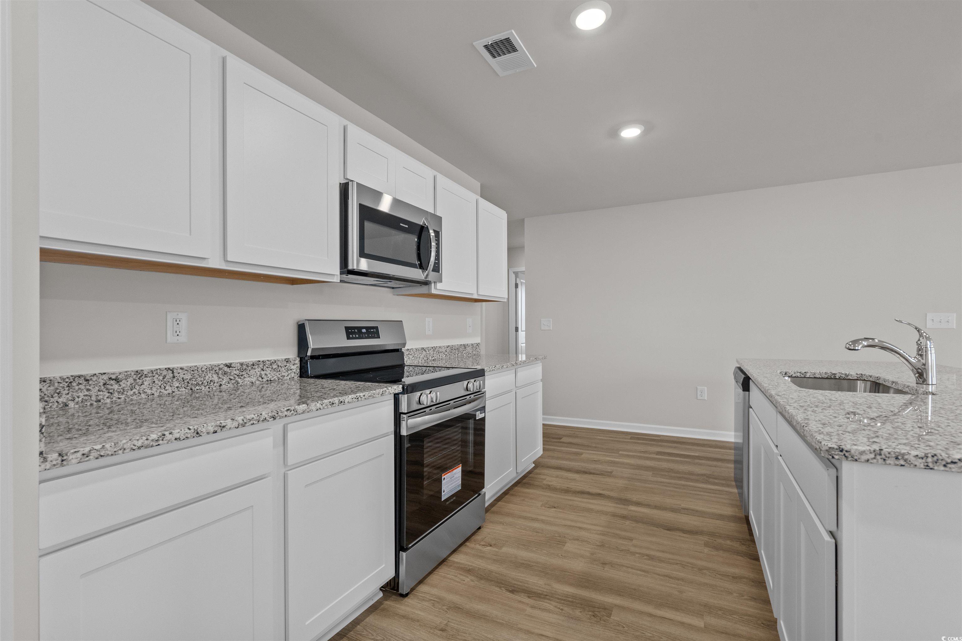 1024 Kinness Dr. Property Photo 13