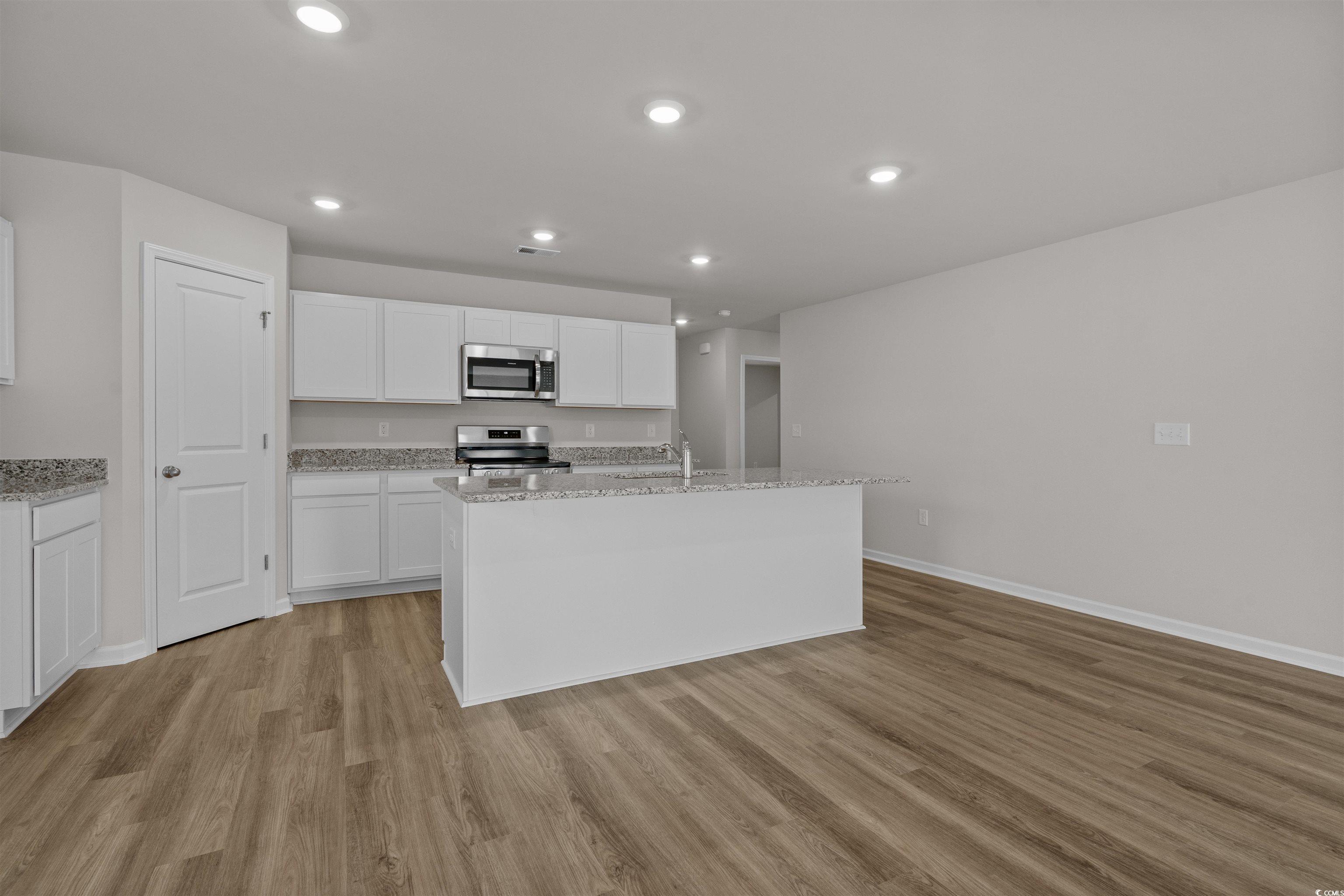 1024 Kinness Dr. Property Photo 14