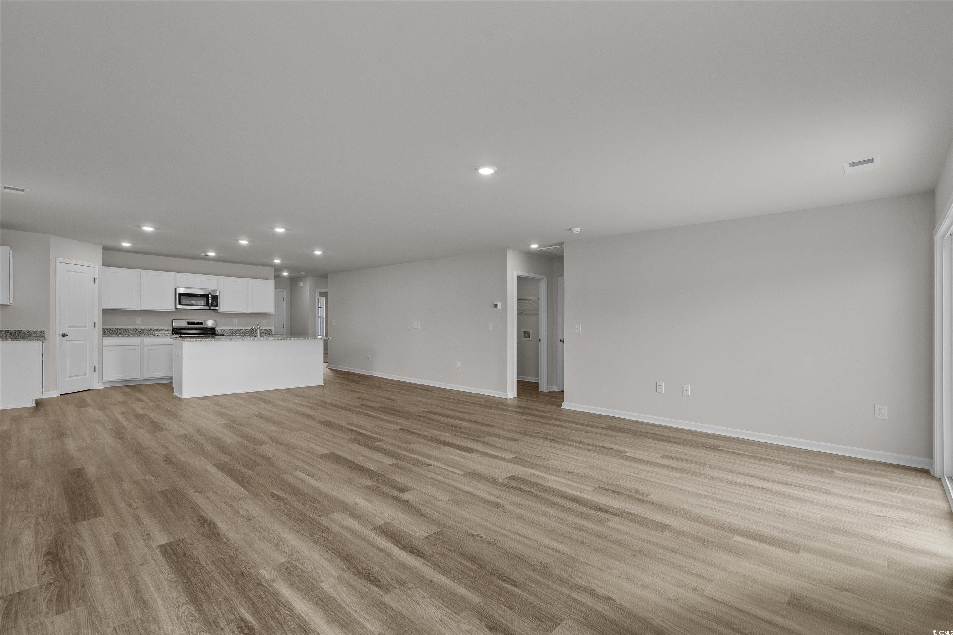 1024 Kinness Dr. Property Photo 15