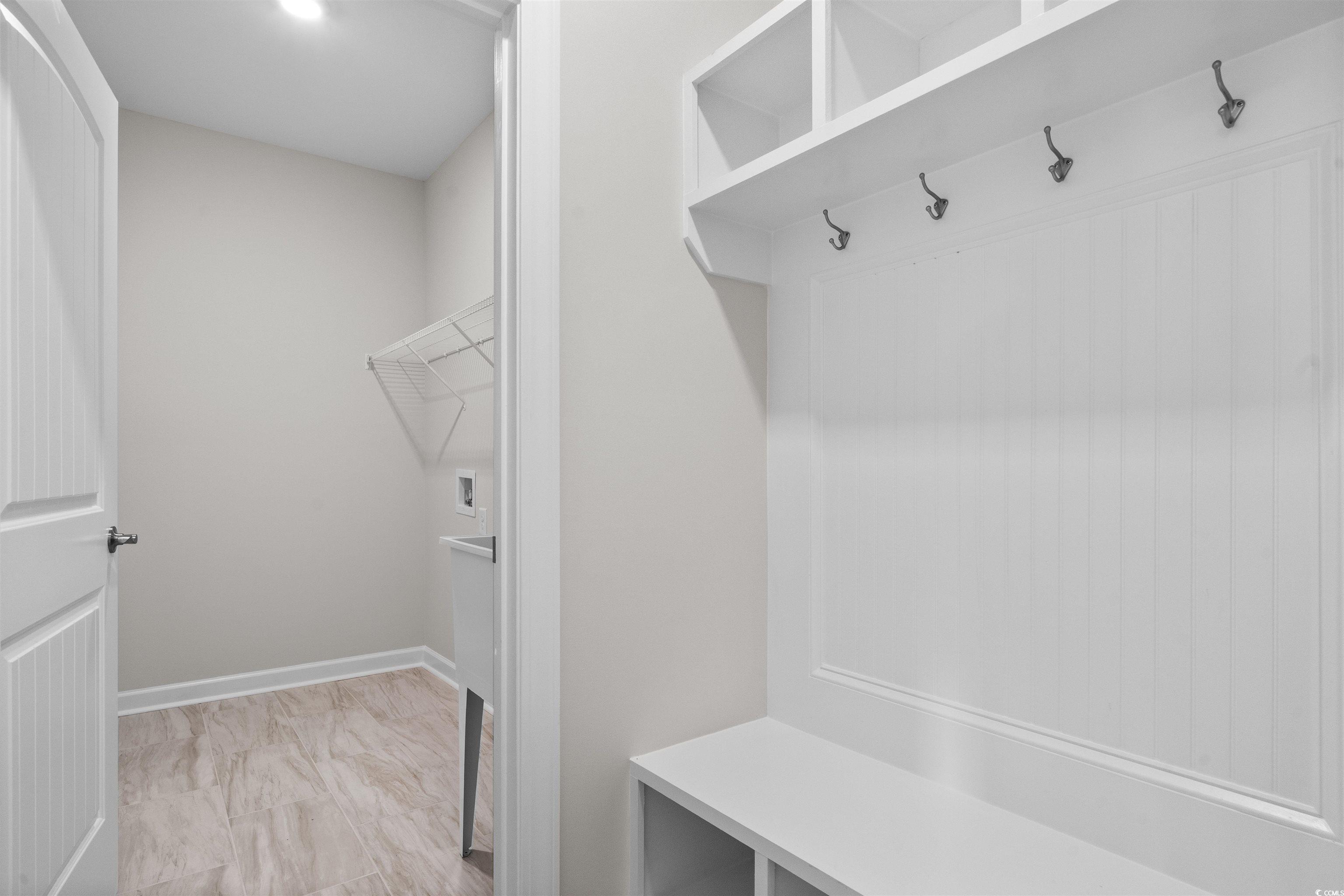 712 Lapwind Loop Property Photo 11