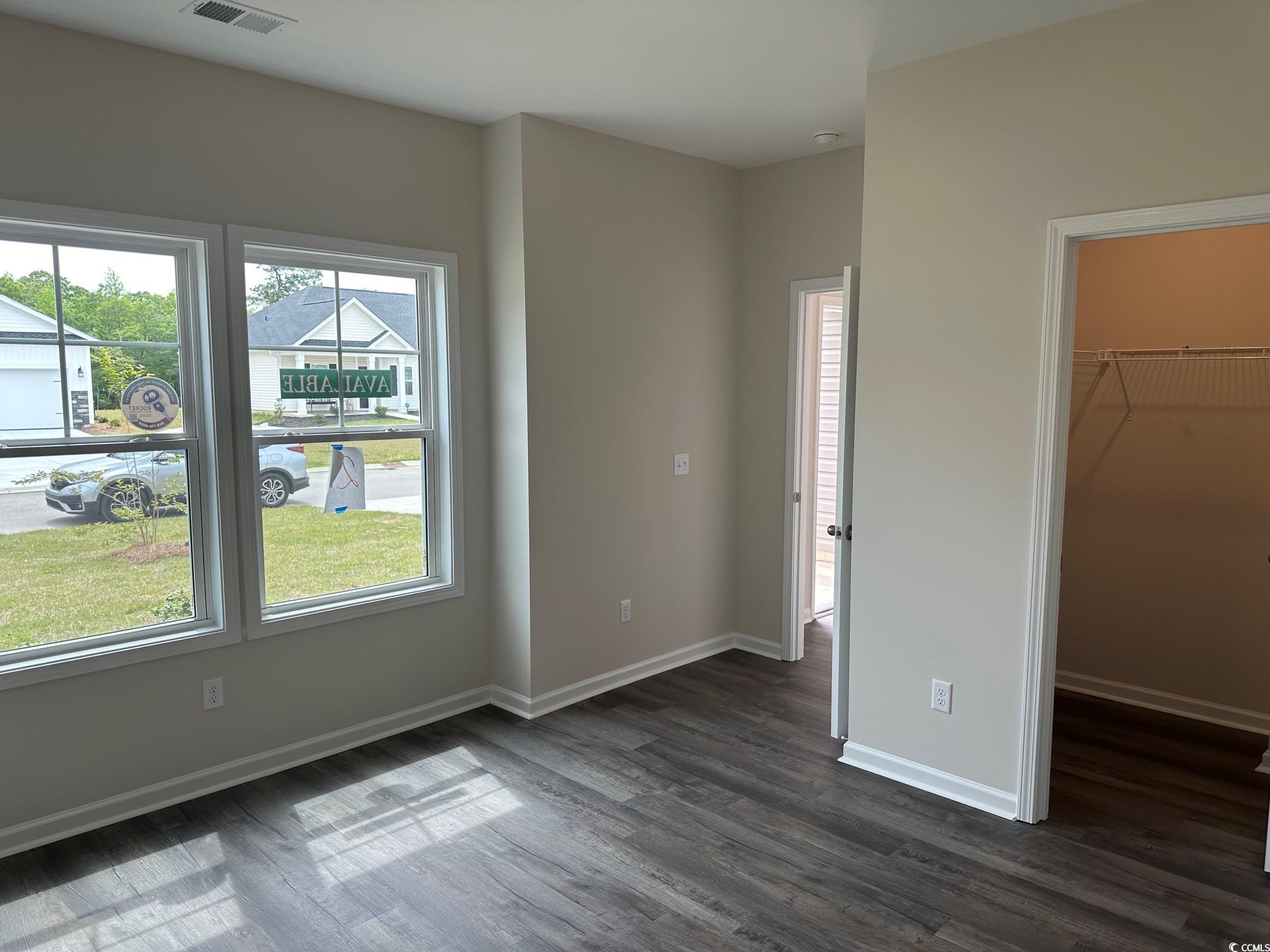 484 Honeyhill Loop Property Photo 5