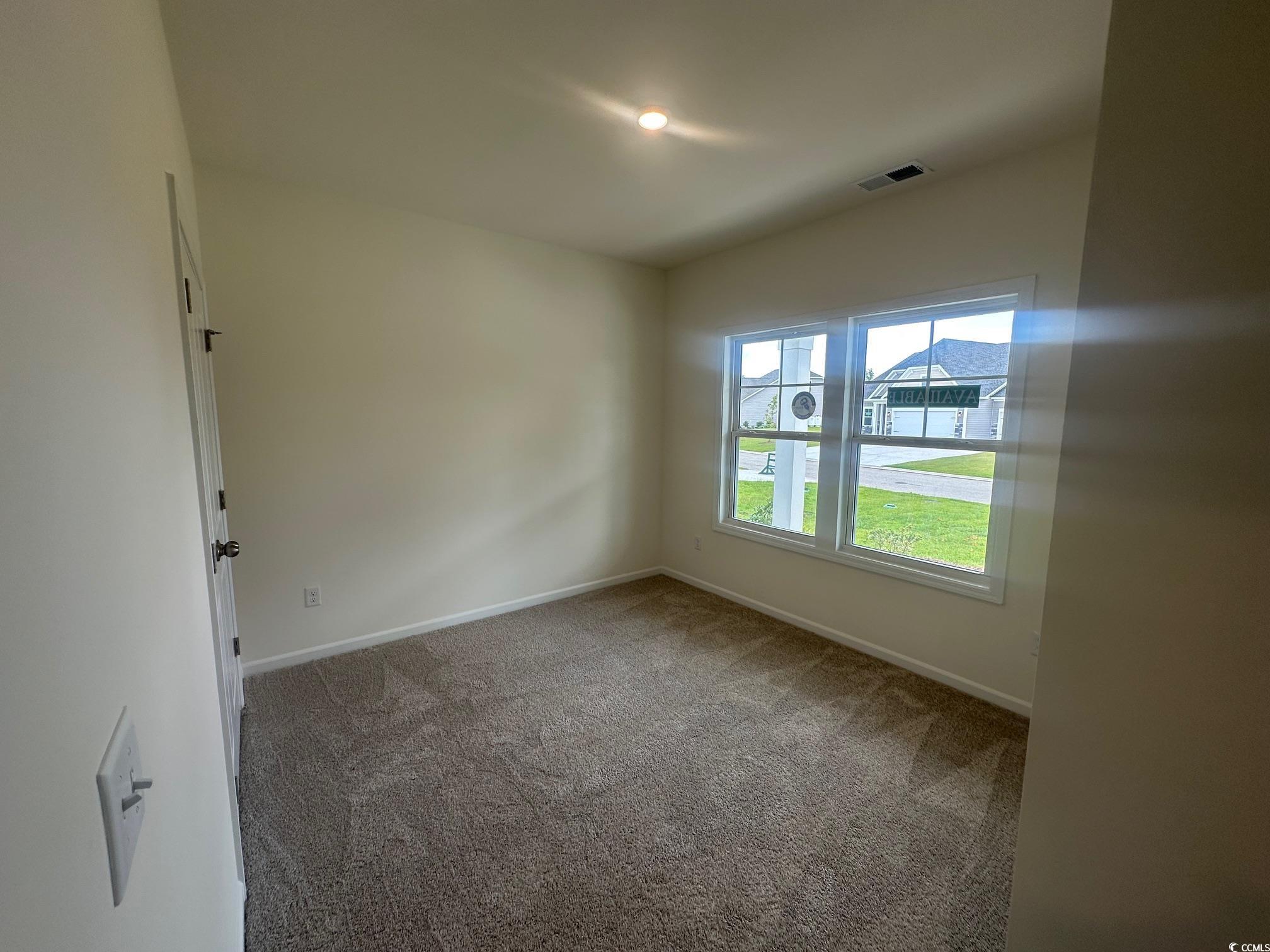 549 Honeyhill Loop Property Photo 3