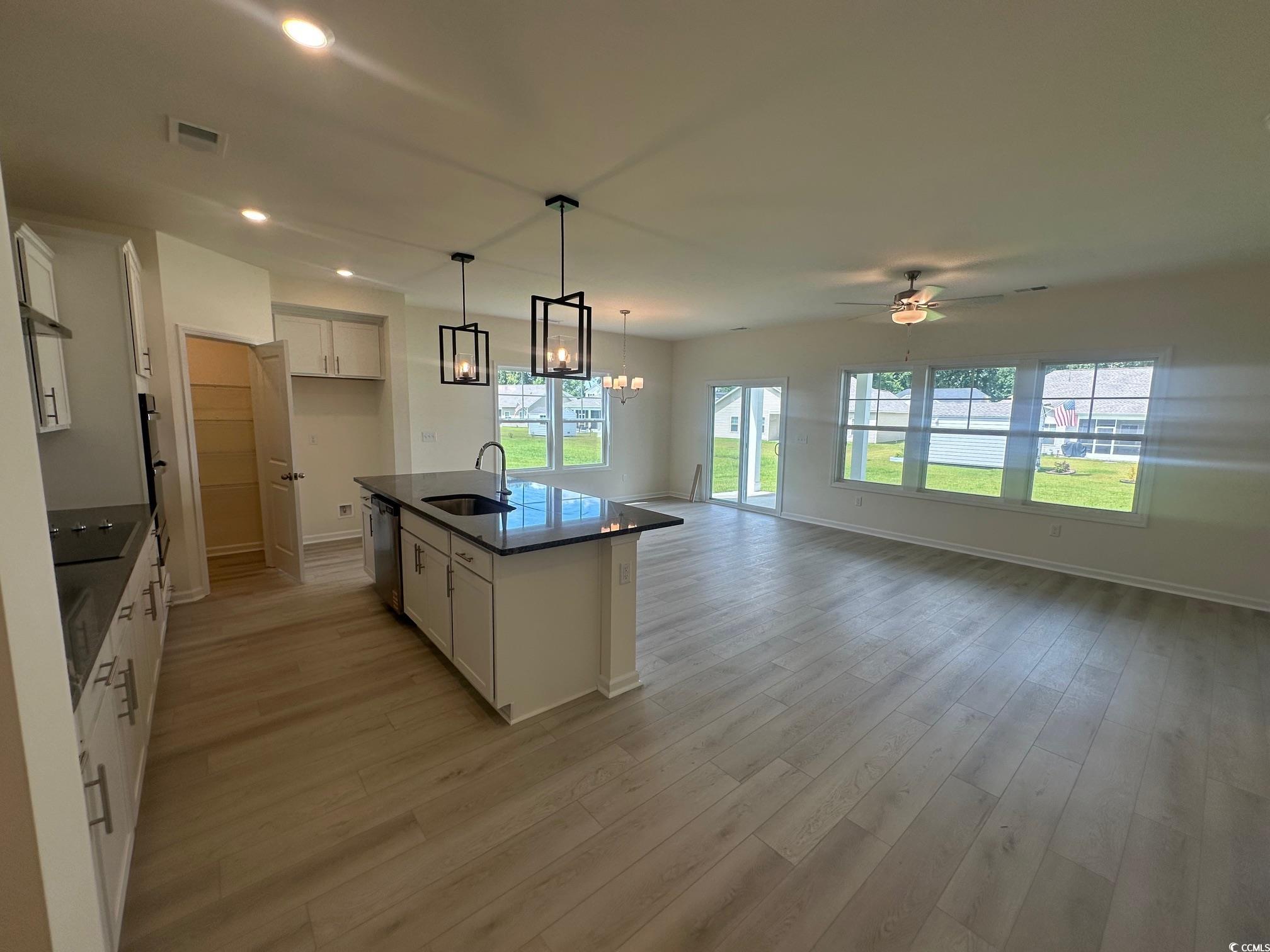 549 Honeyhill Loop Property Photo 9