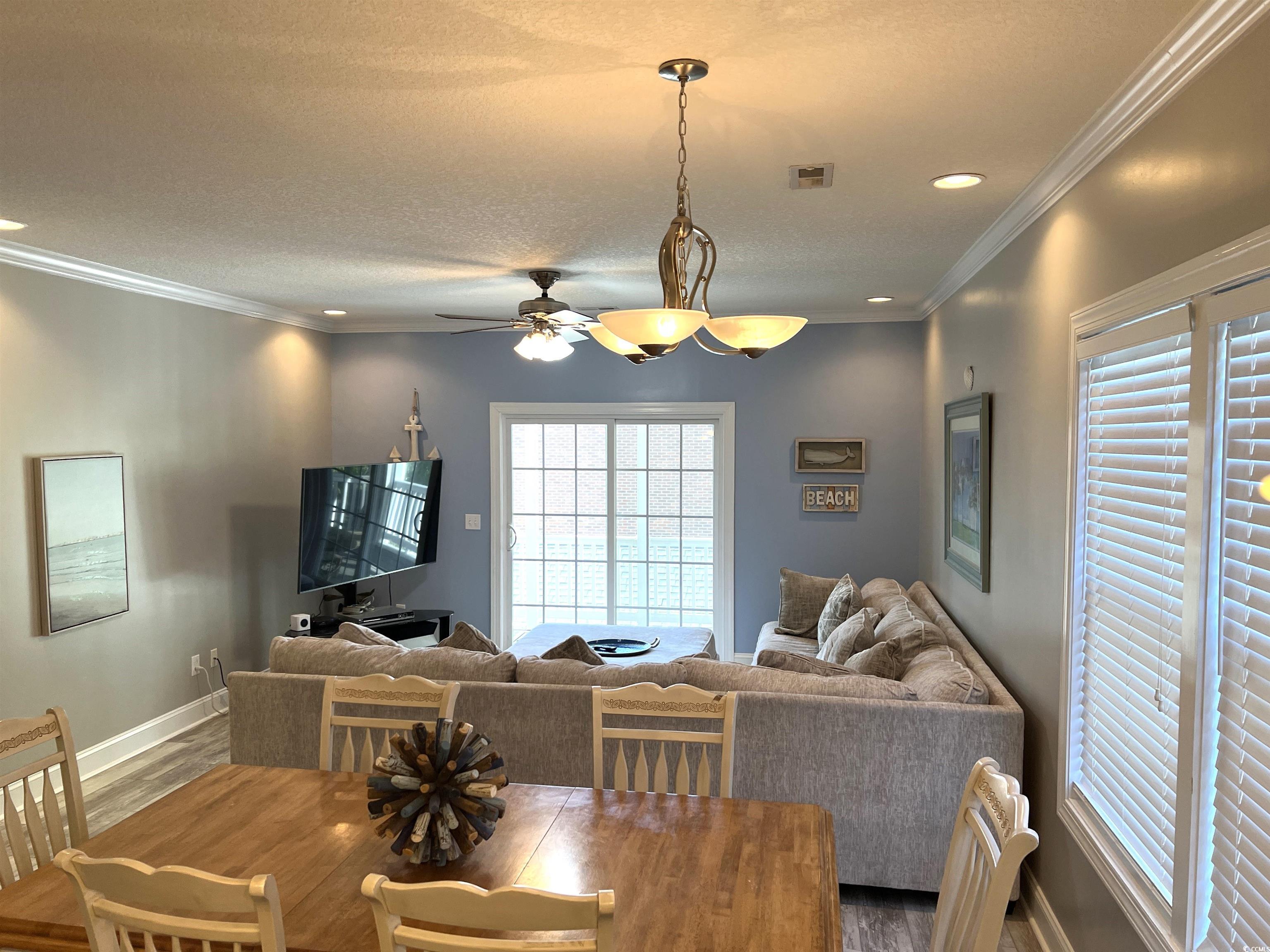 1516 Edge Dr. Property Photo 12