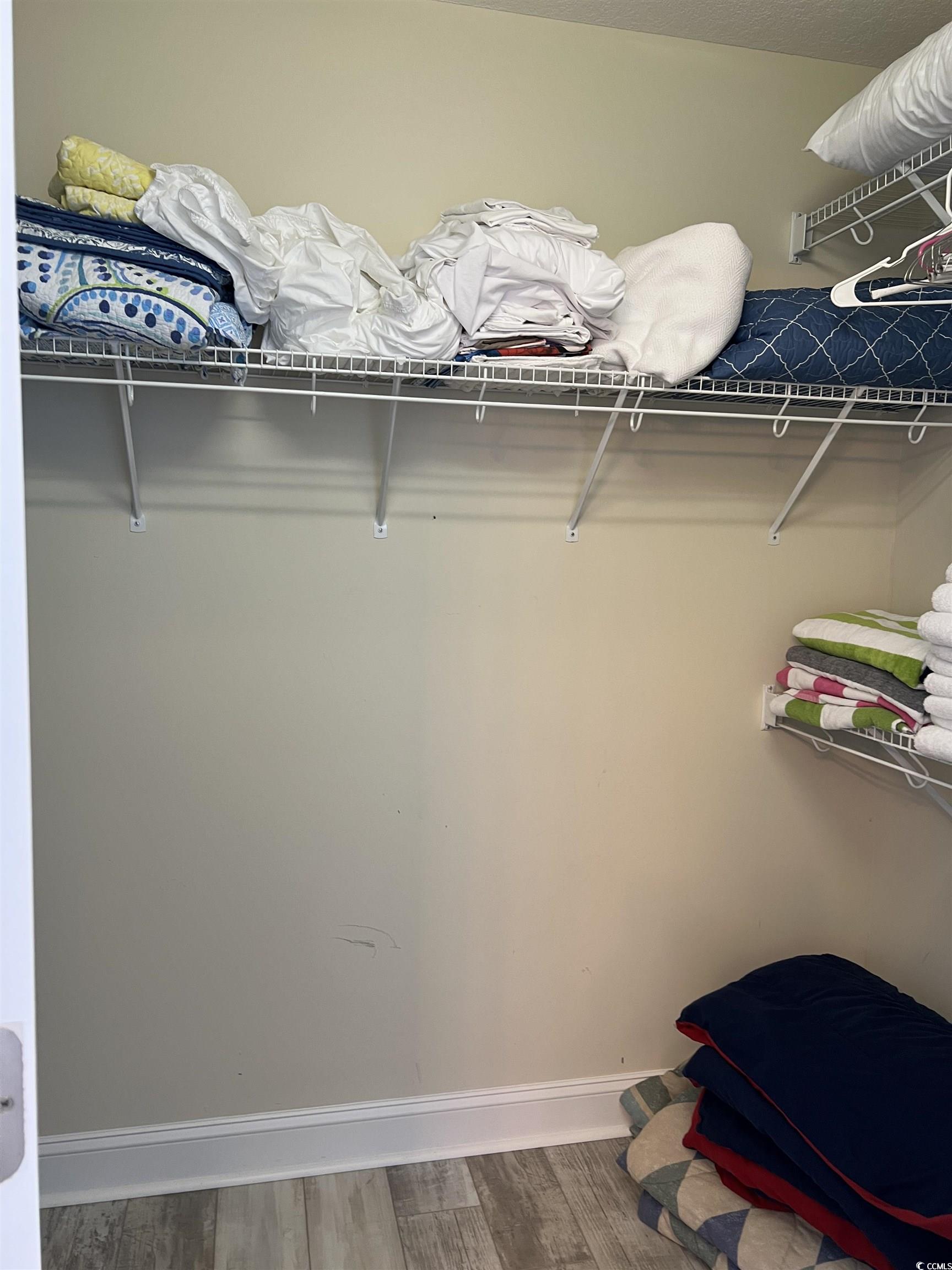 1516 Edge Dr. Property Photo 22